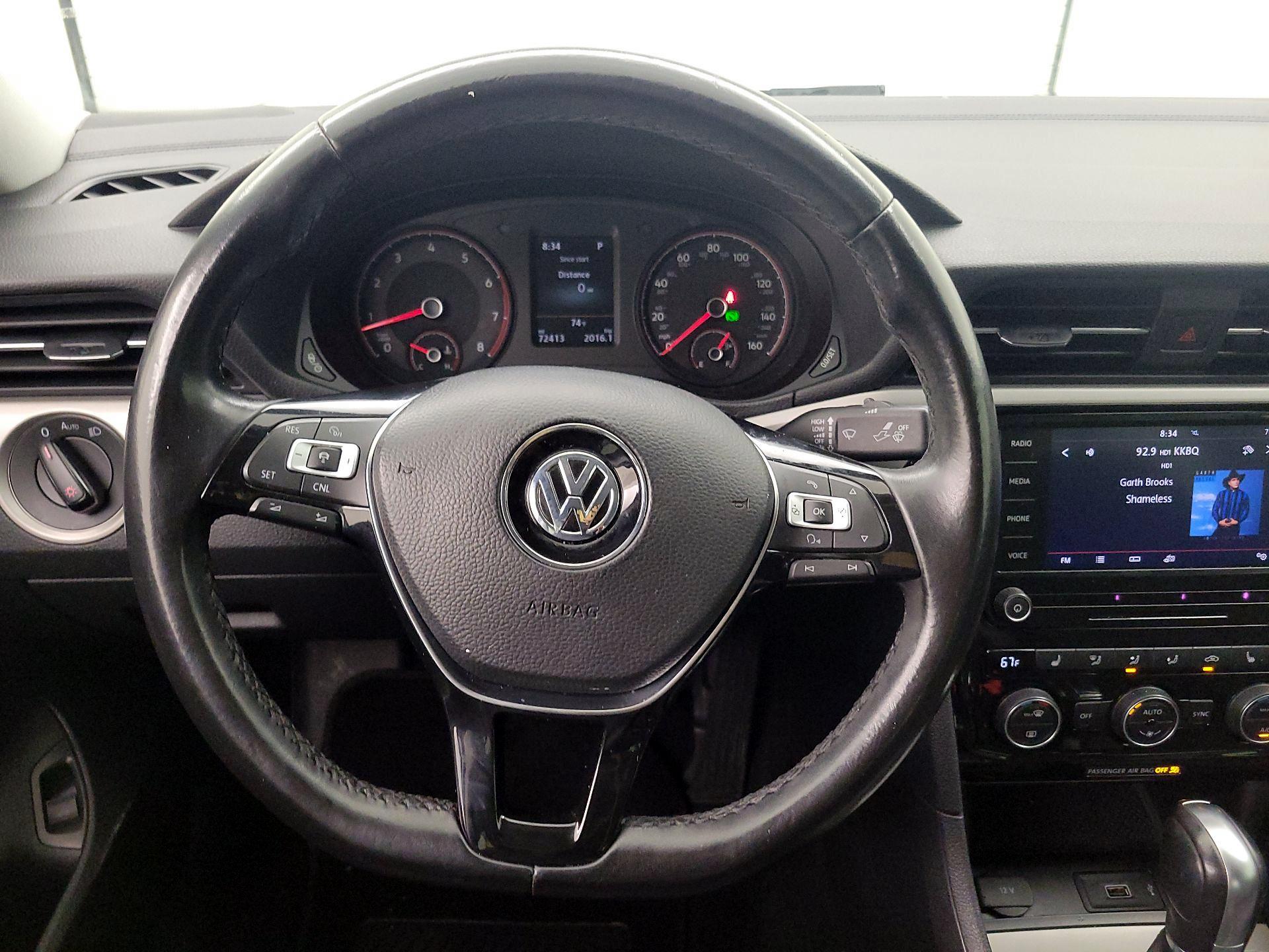 Thumbnail: 2020 Volkswagen Passat - 10