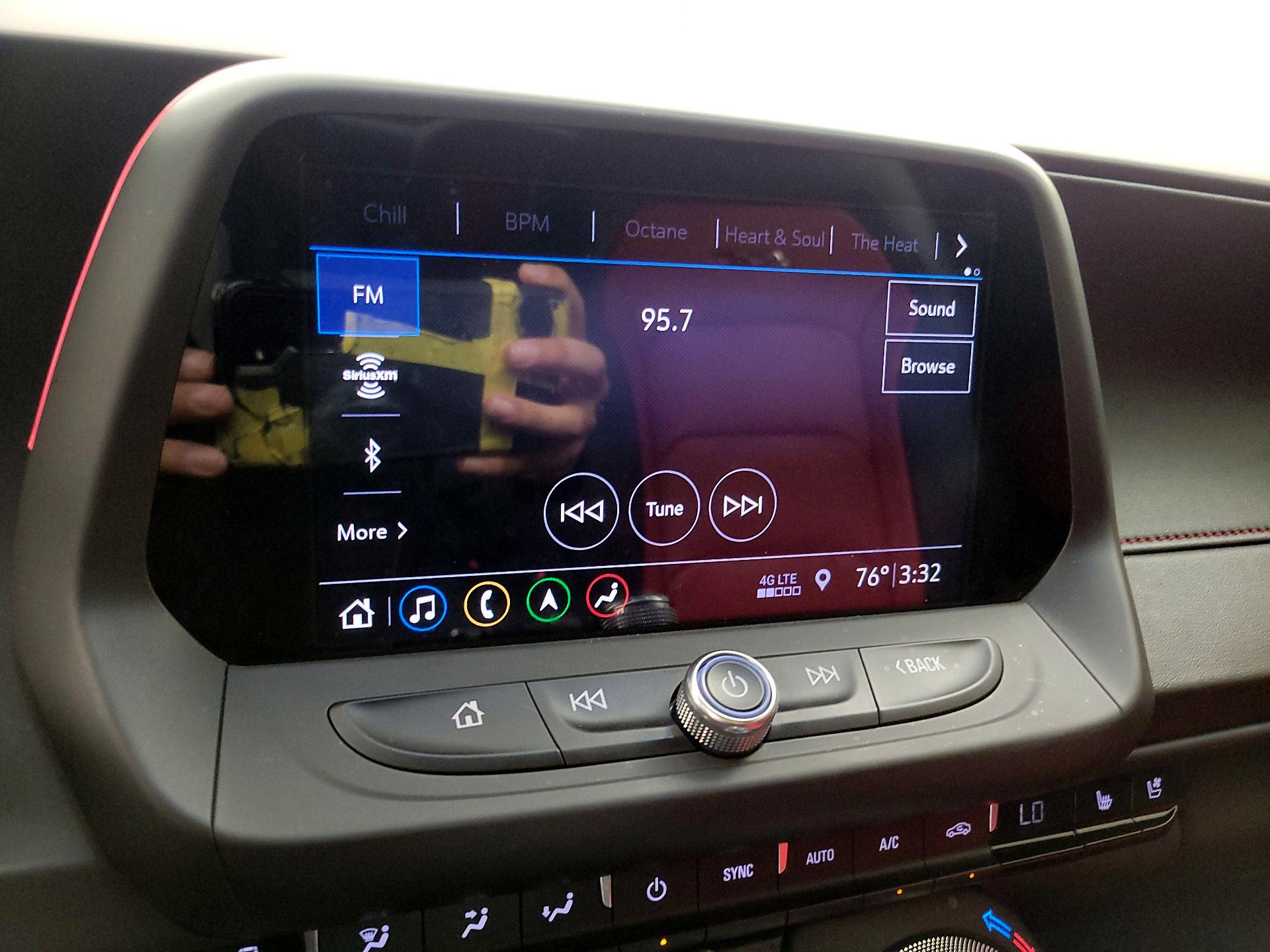 Thumbnail: 2019 Chevrolet Camaro - 16