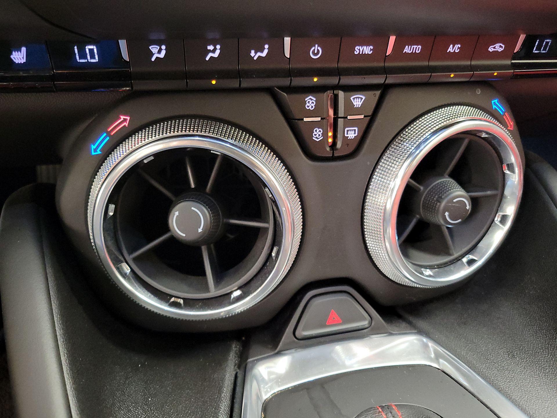 Thumbnail: 2019 Chevrolet Camaro - 17