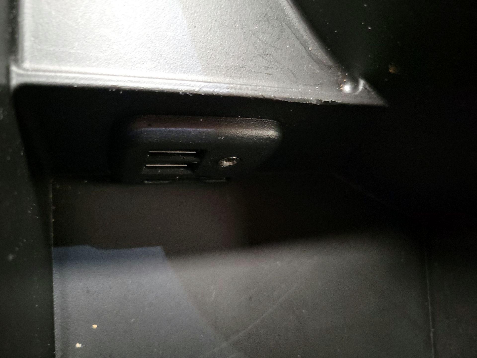 Thumbnail: 2019 Chevrolet Camaro - 19