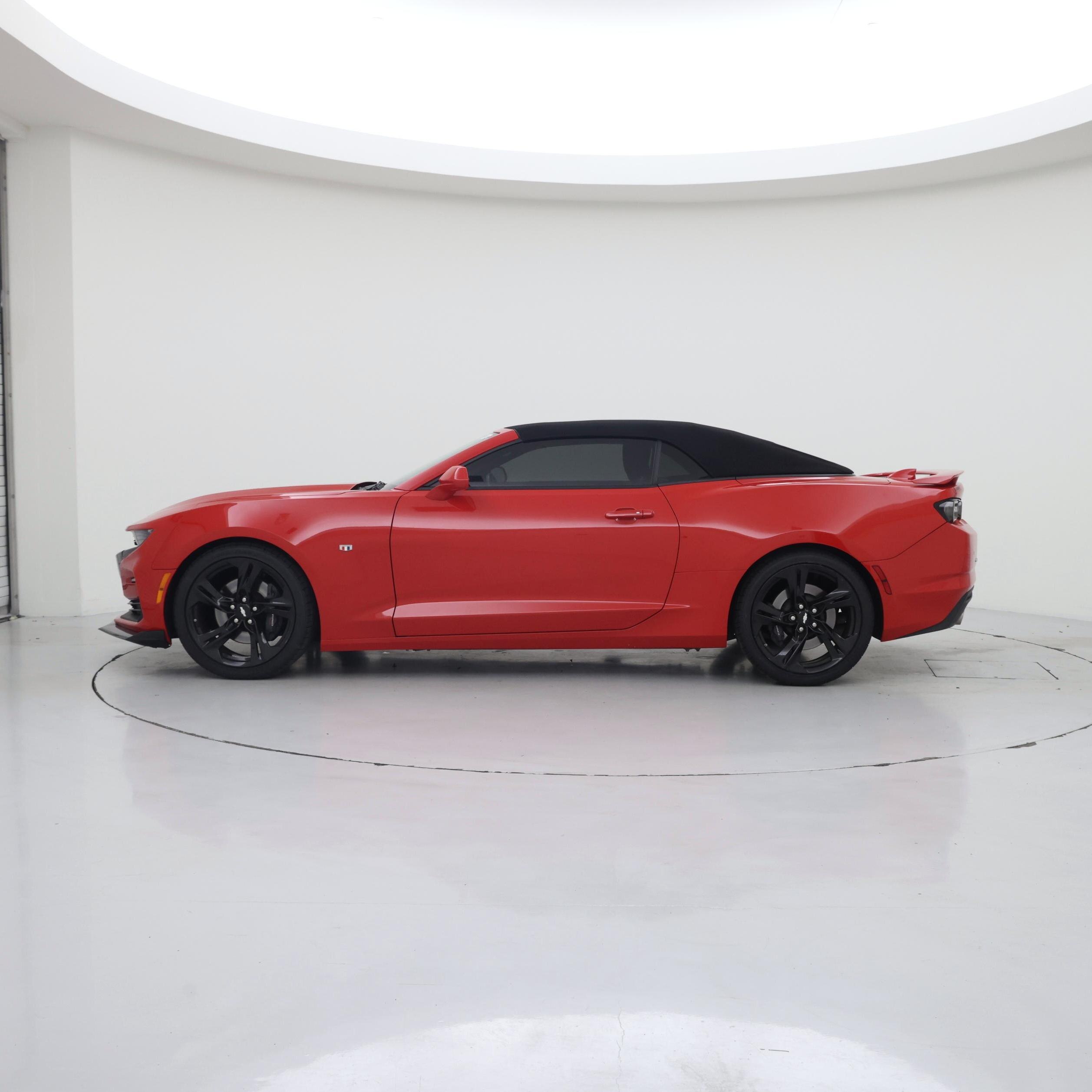 Thumbnail: 2019 Chevrolet Camaro - 3