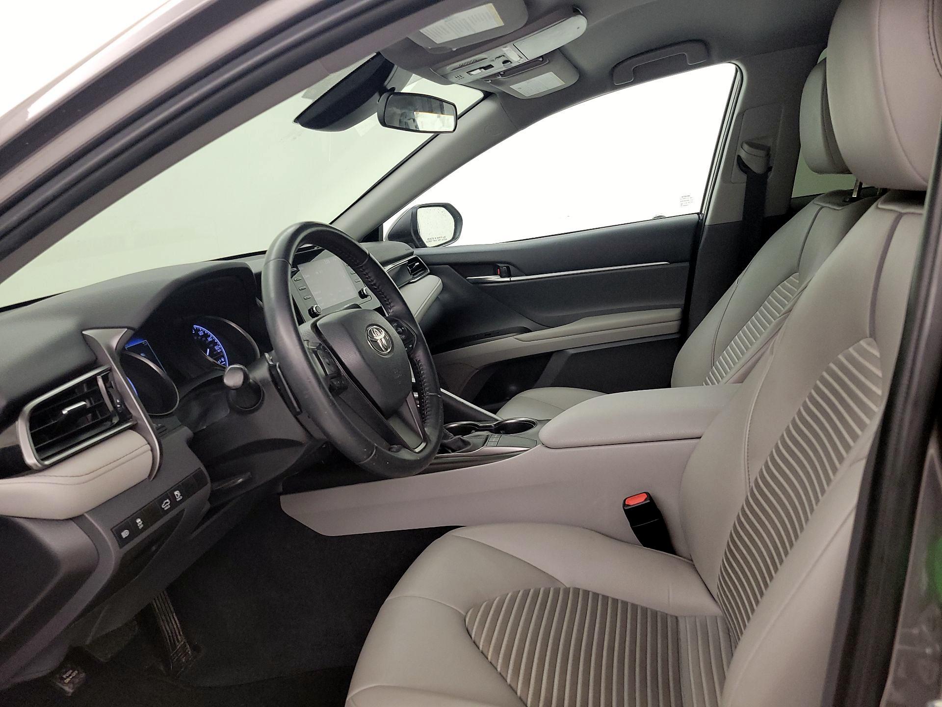 Thumbnail: 2022 Toyota Camry - 11