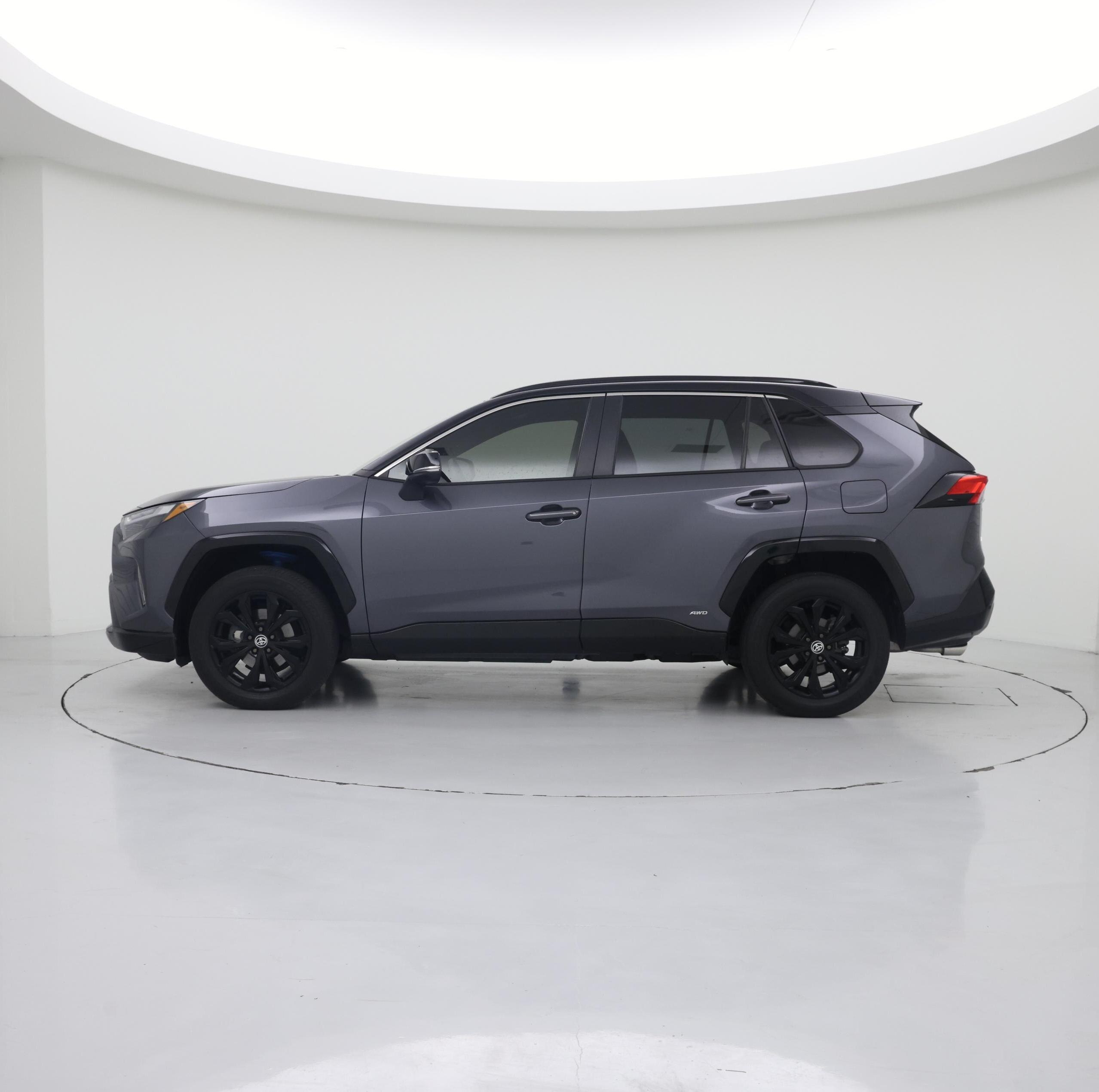 Thumbnail: 2022 Toyota RAV4 - 3
