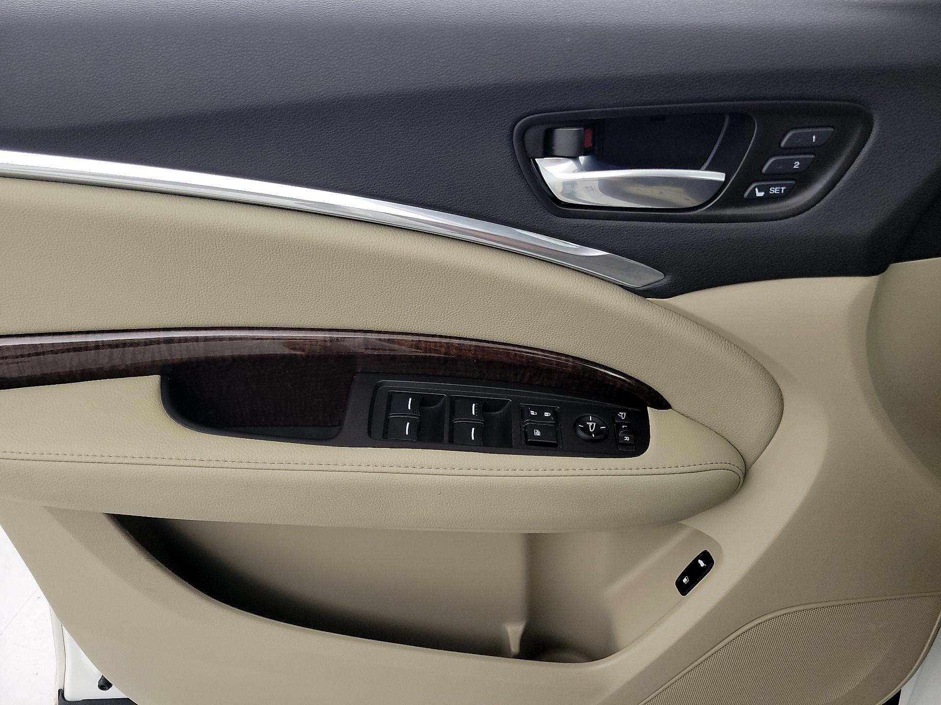 Thumbnail: 2018 Acura MDX - 12