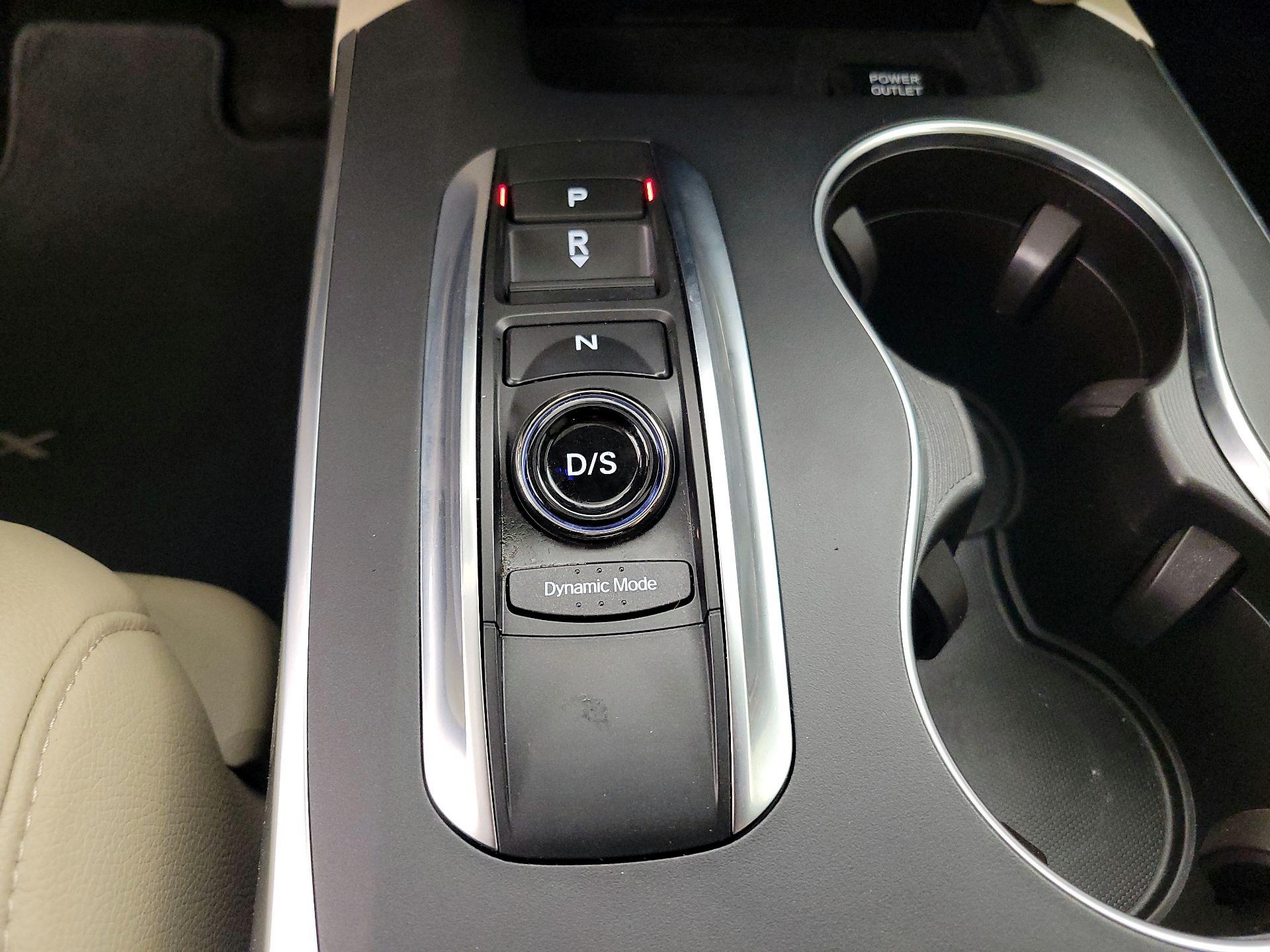 Thumbnail: 2018 Acura MDX - 18