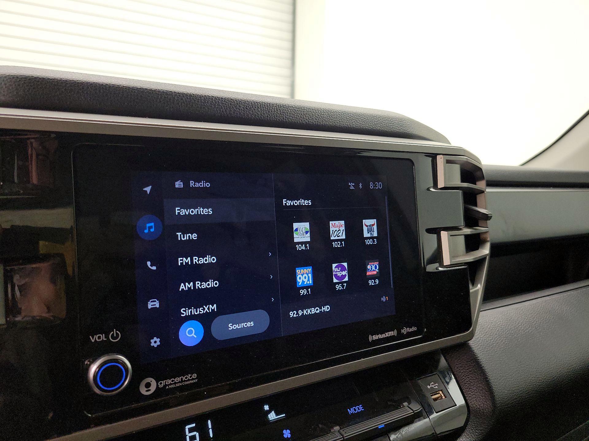 Thumbnail: 2023 Toyota Tundra - 15