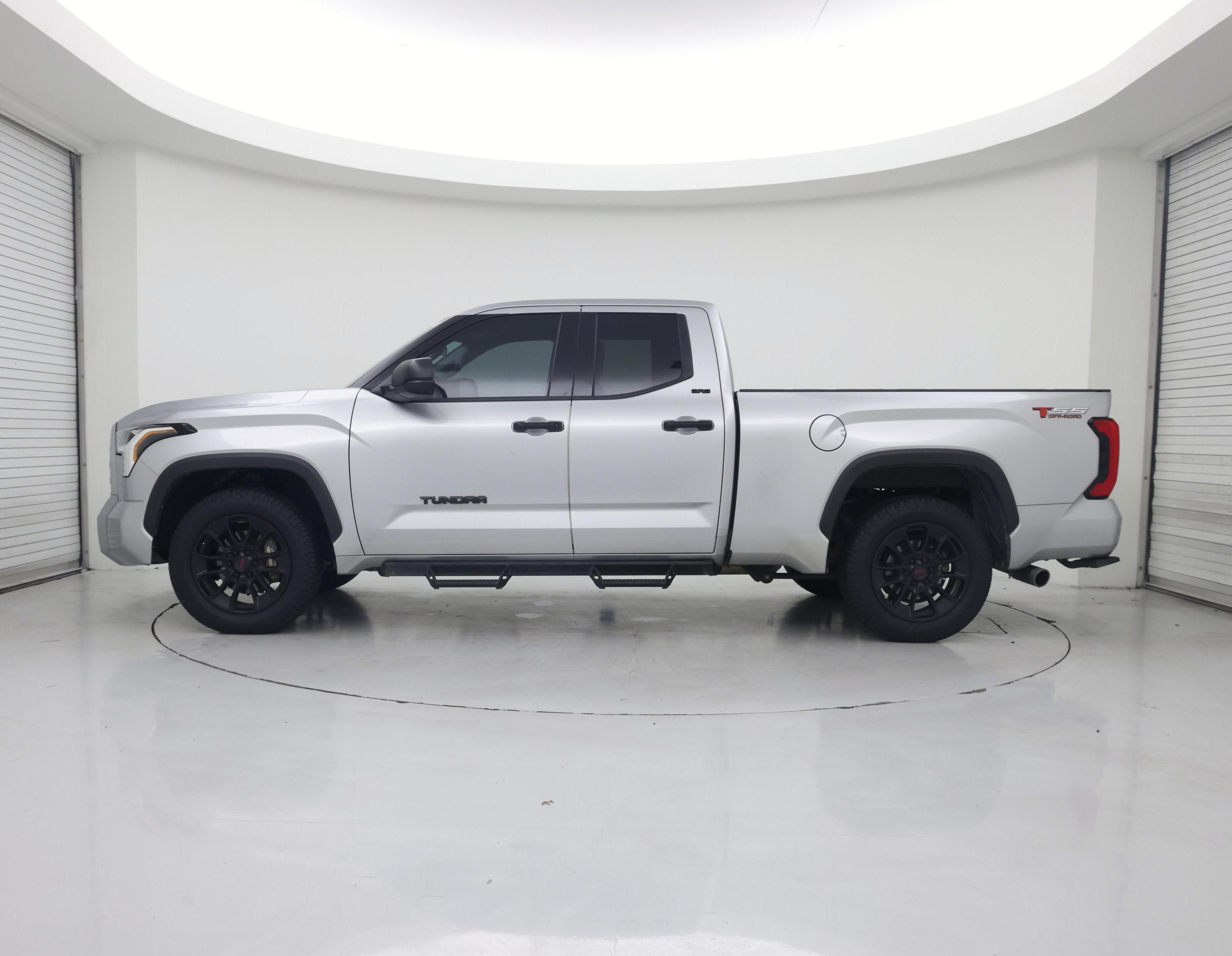 Thumbnail: 2023 Toyota Tundra - 3