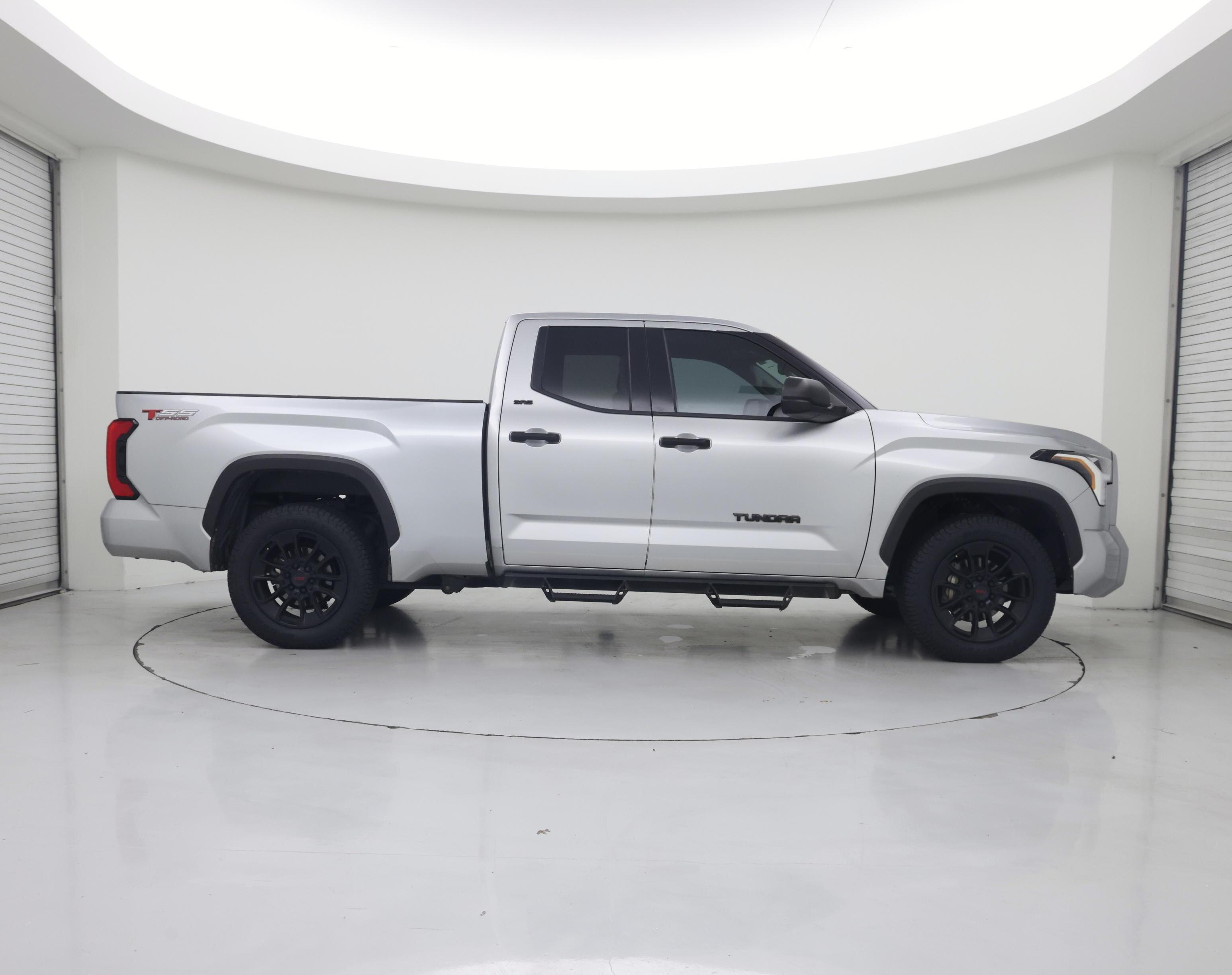 Thumbnail: 2023 Toyota Tundra - 7