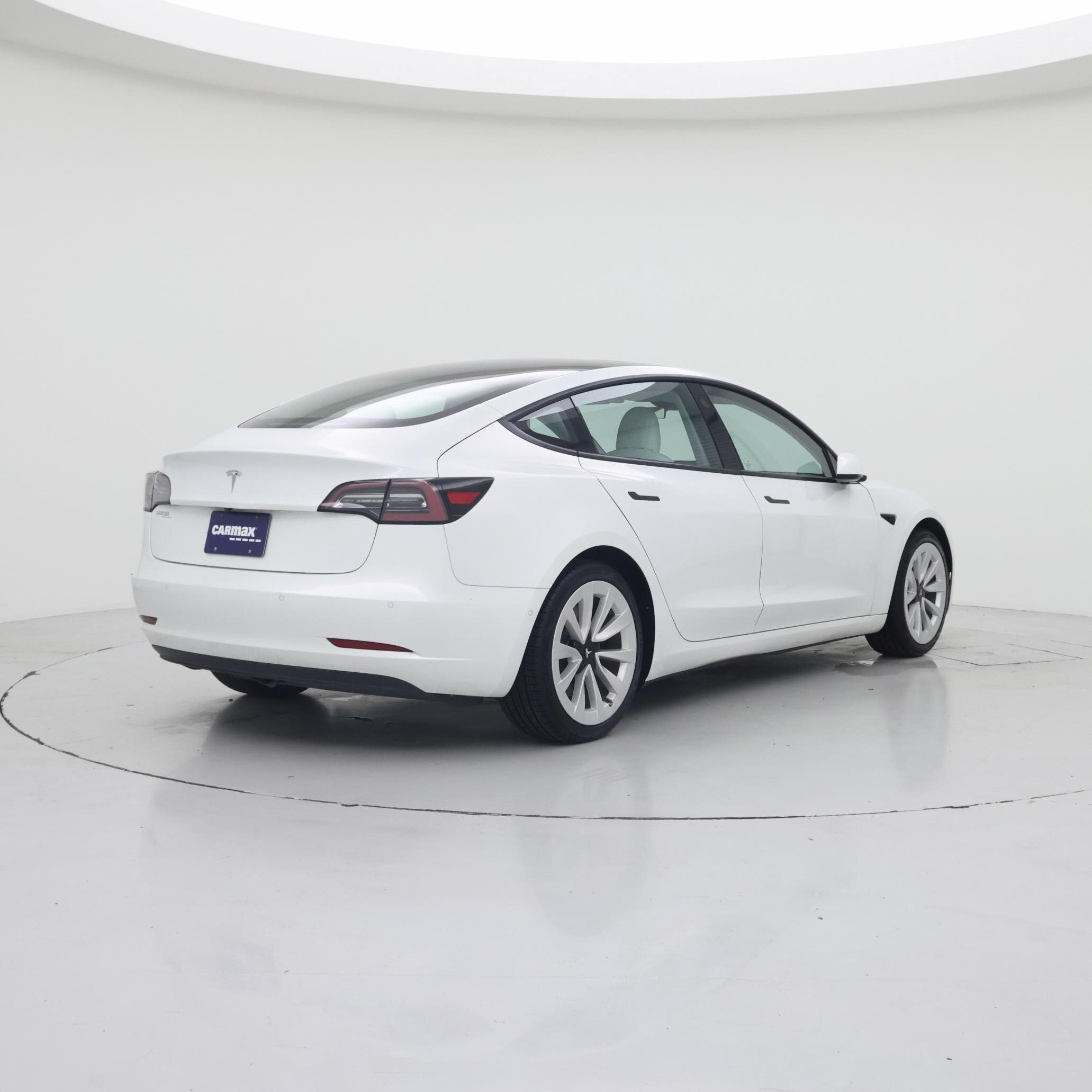 Thumbnail: 2021 Tesla Model 3 - 8