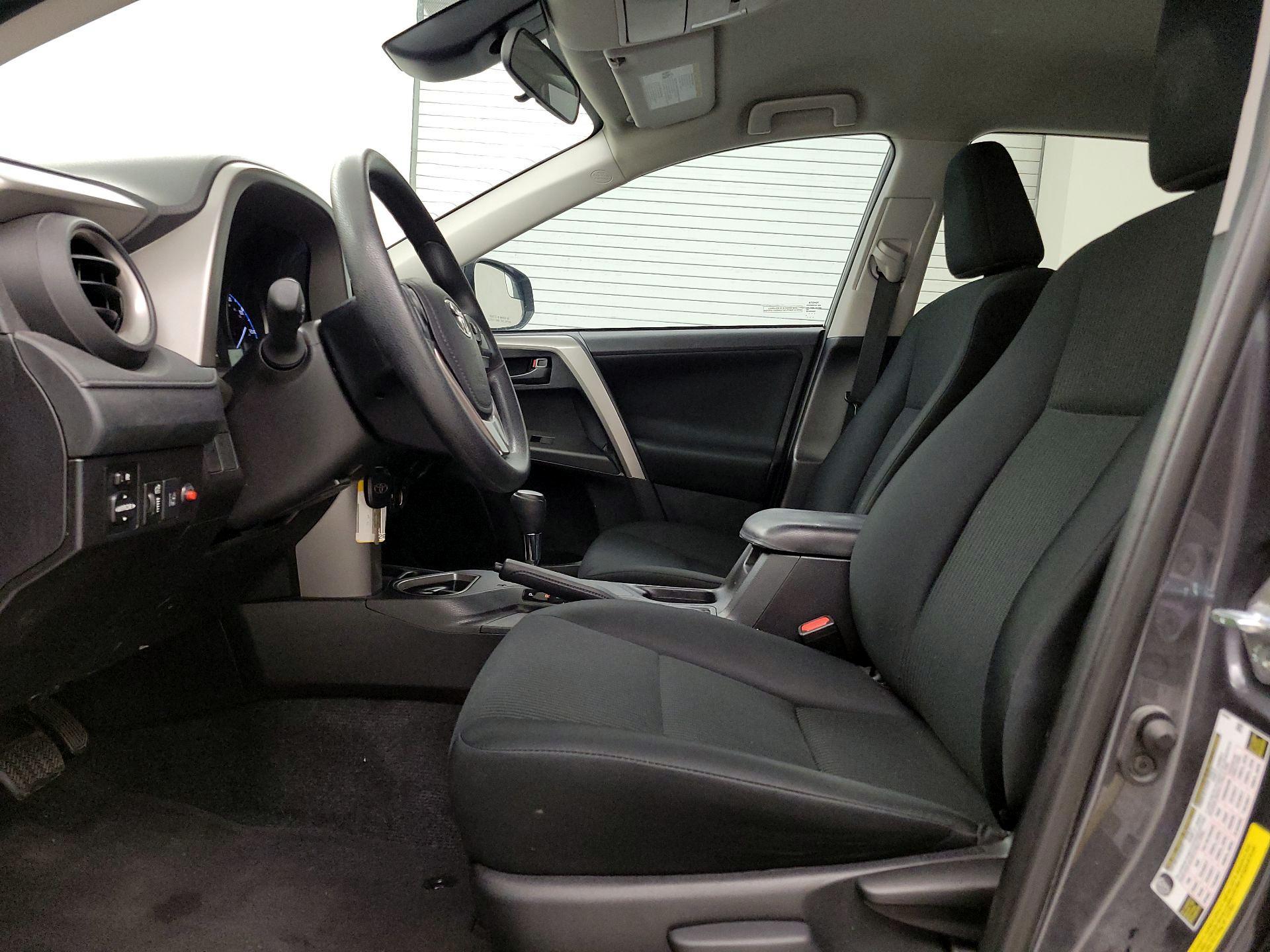 Thumbnail: 2017 Toyota RAV4 - 11