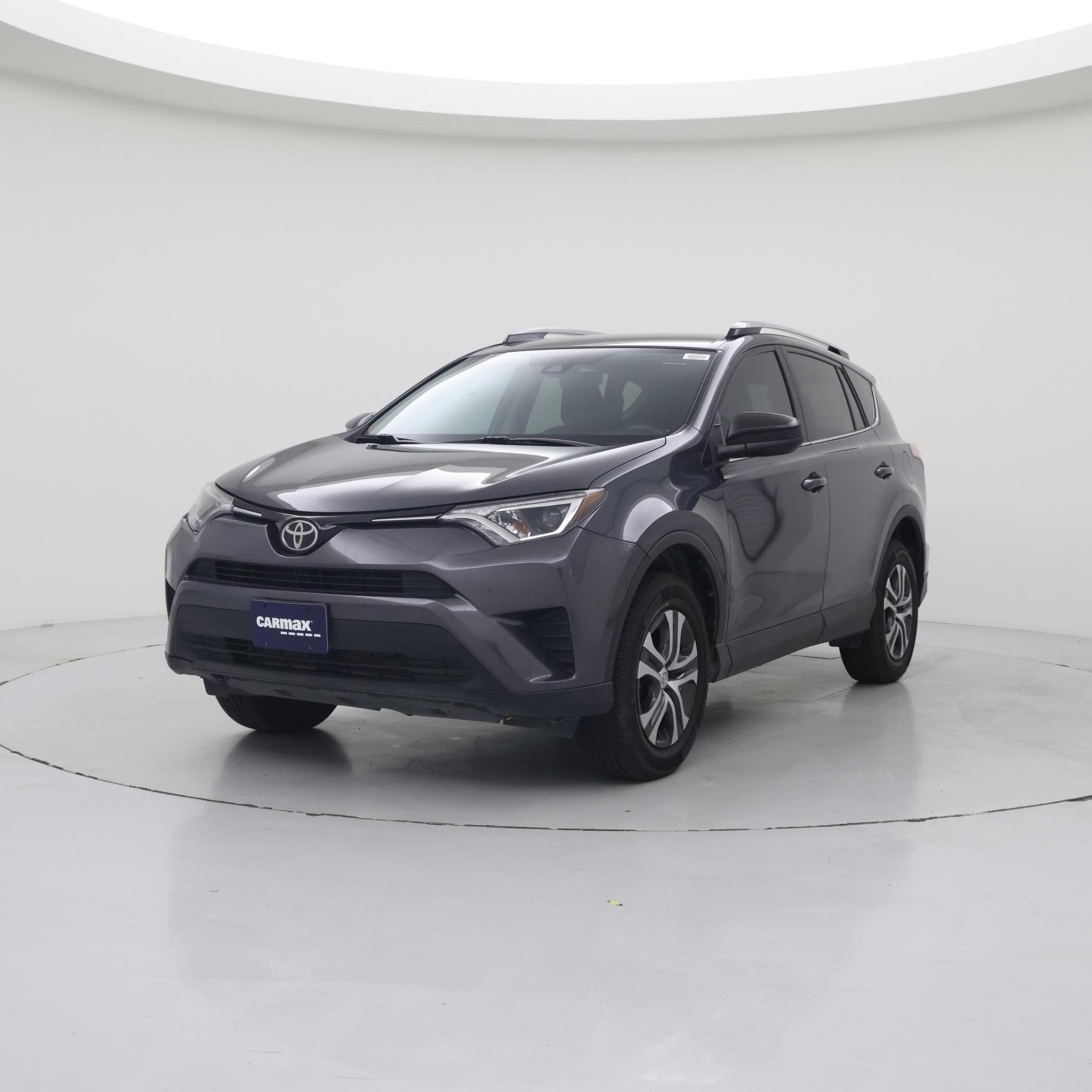 Thumbnail: 2017 Toyota RAV4 - 4