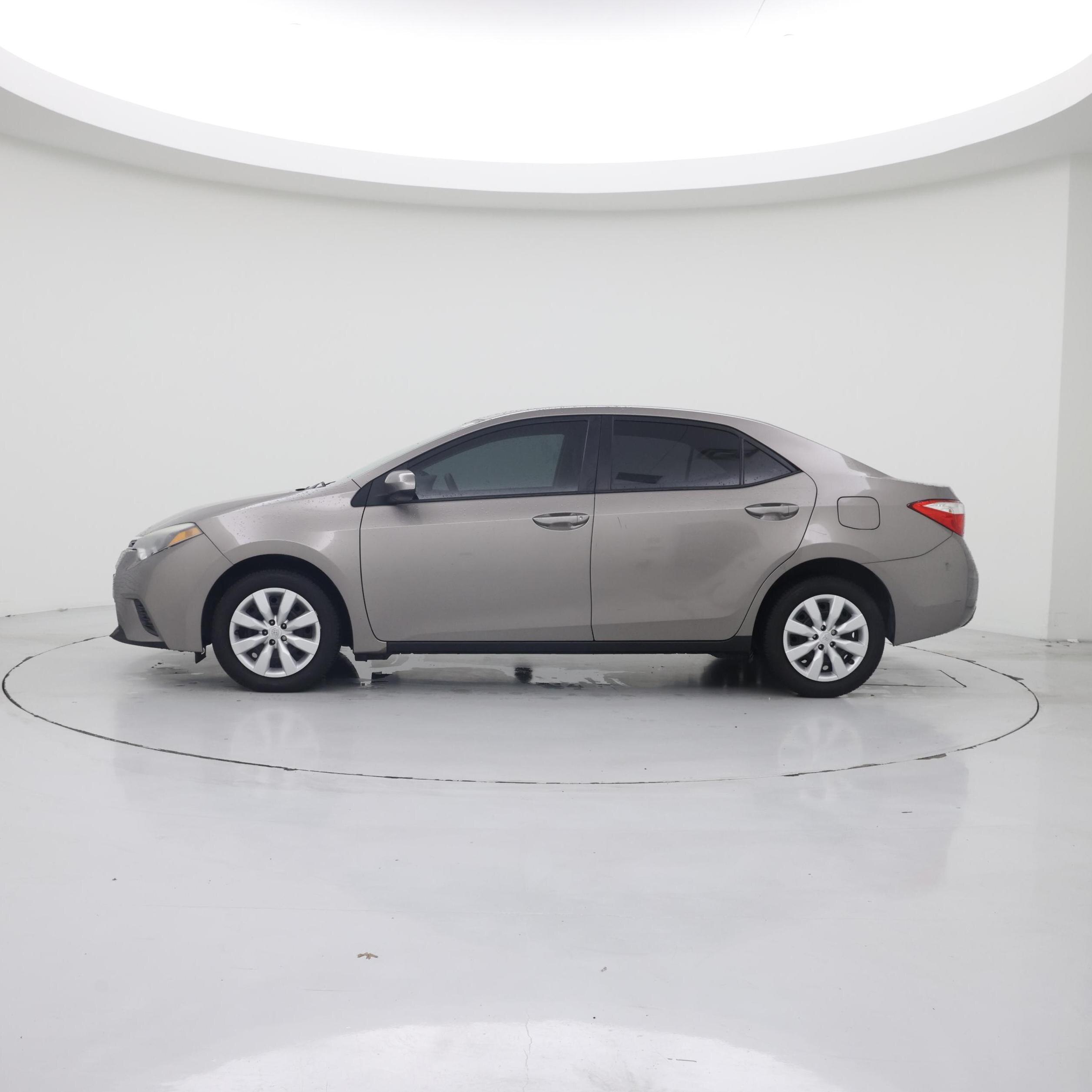 Thumbnail: 2016 Toyota Corolla - 3