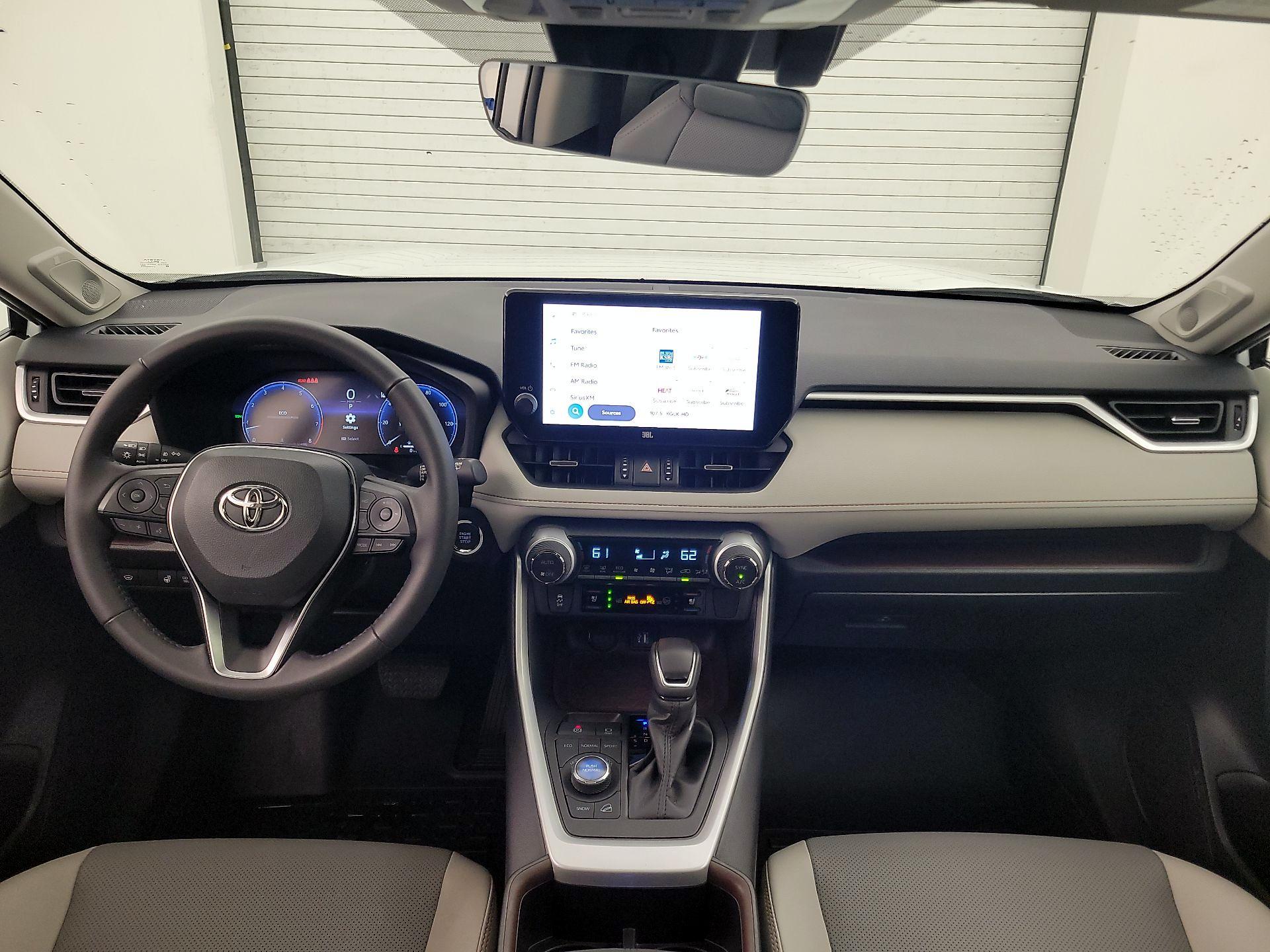 Thumbnail: 2025 Toyota RAV4 - 9