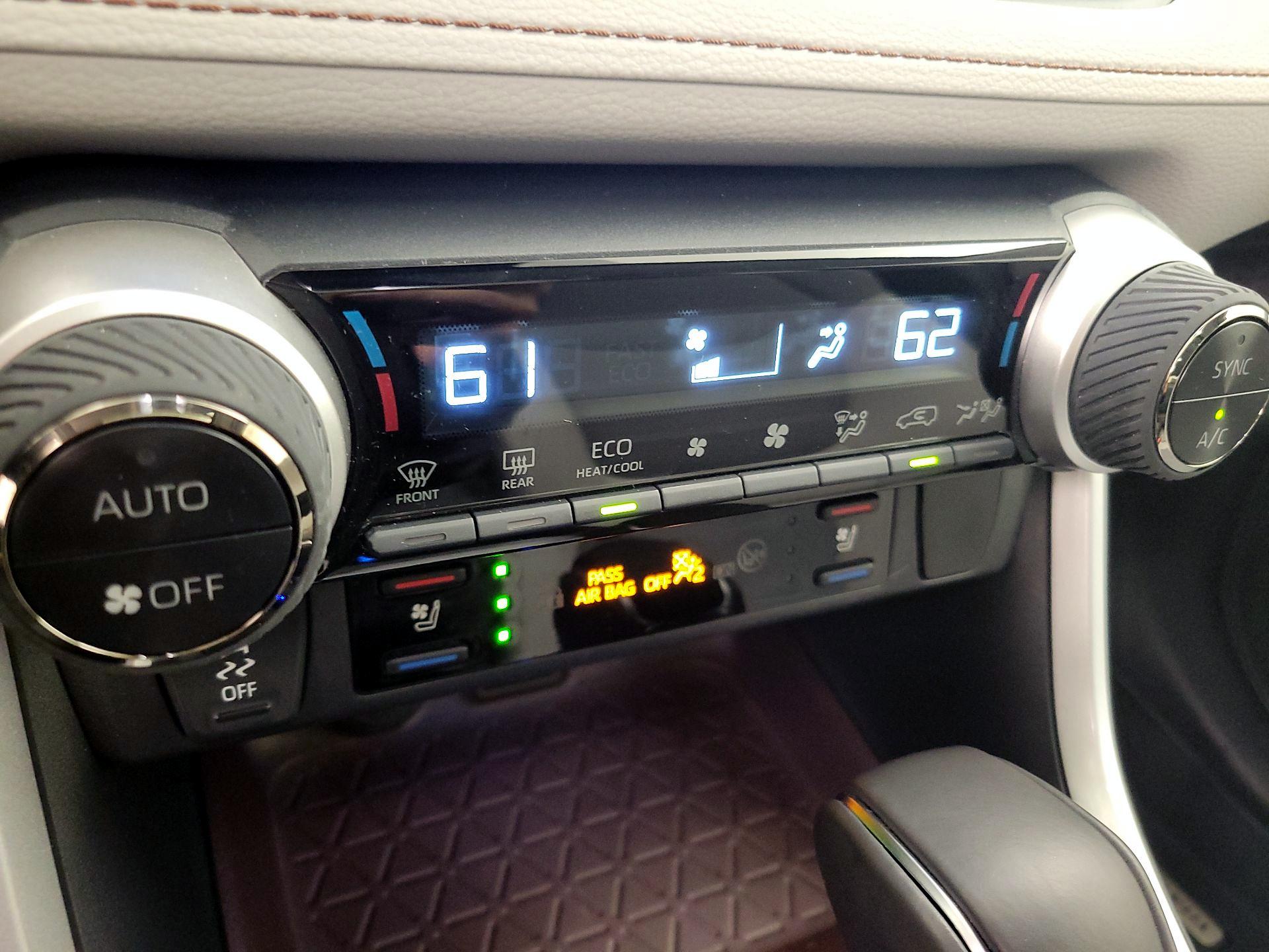 Thumbnail: 2025 Toyota RAV4 - 16