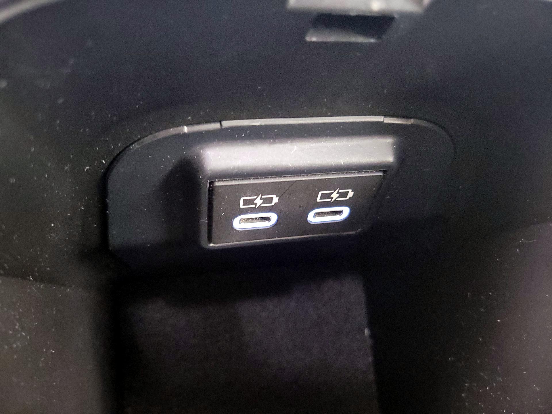 Thumbnail: 2025 Toyota RAV4 - 18