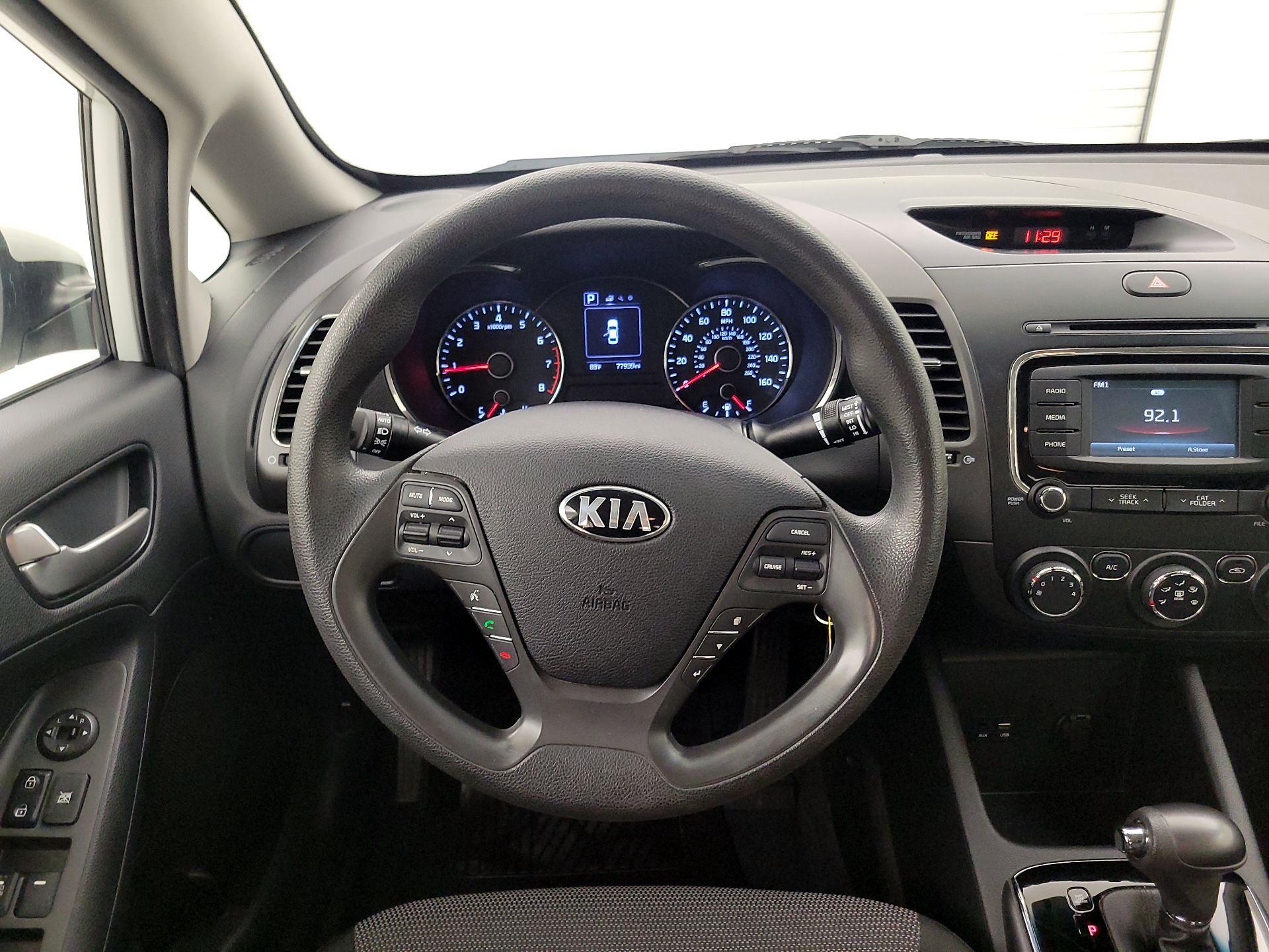 Thumbnail: 2018 Kia Forte - 10