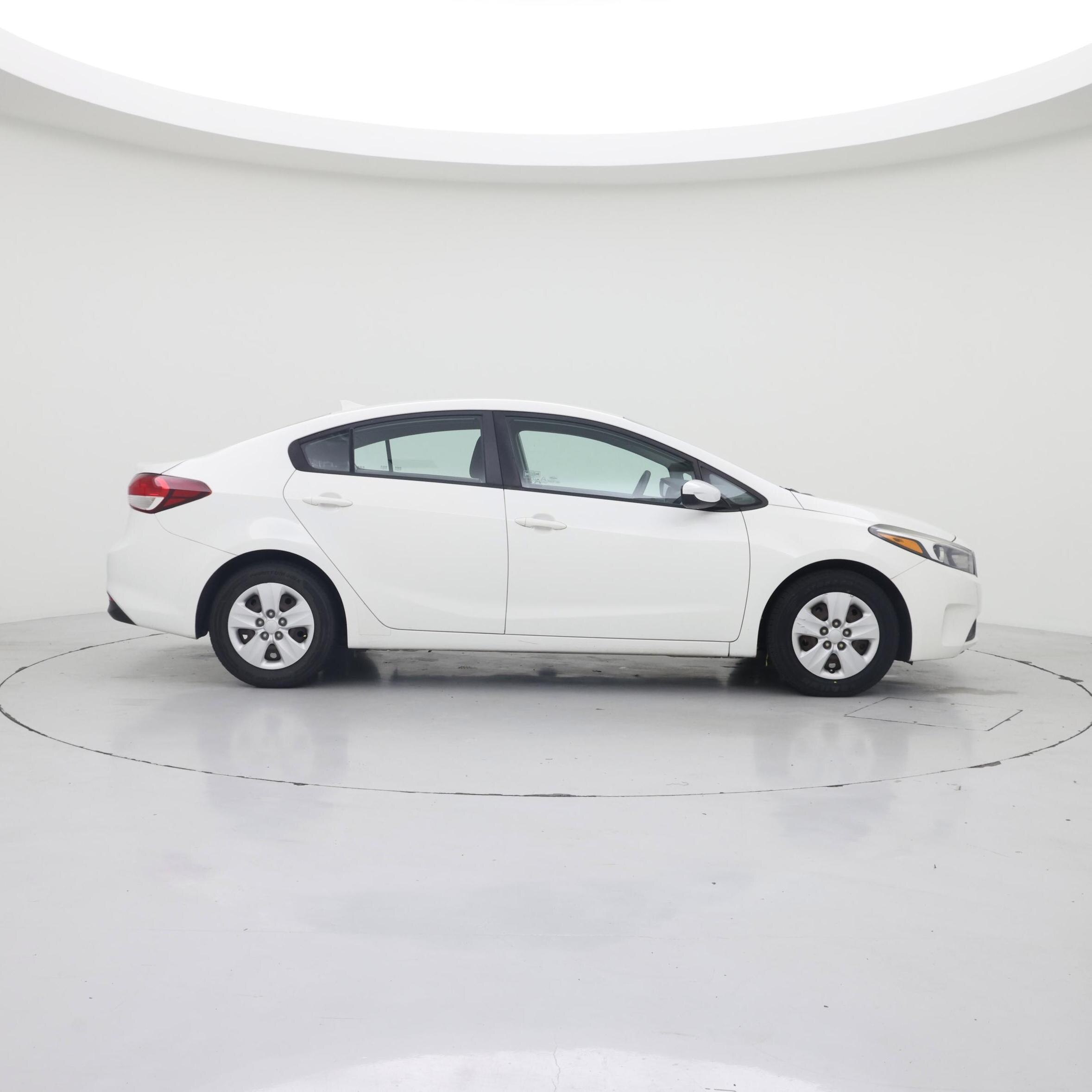 Thumbnail: 2018 Kia Forte - 7