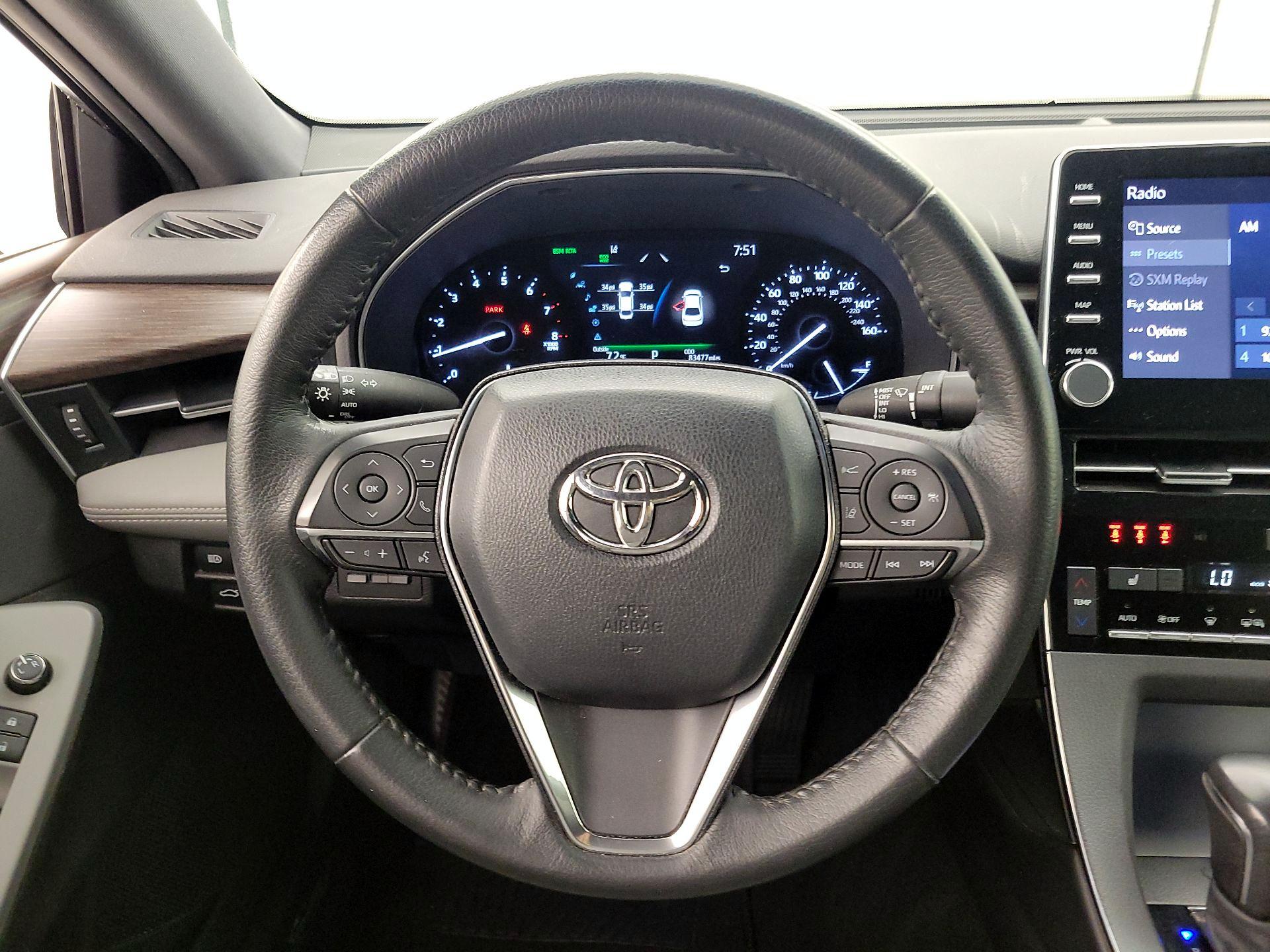 Thumbnail: 2022 Toyota Avalon - 10