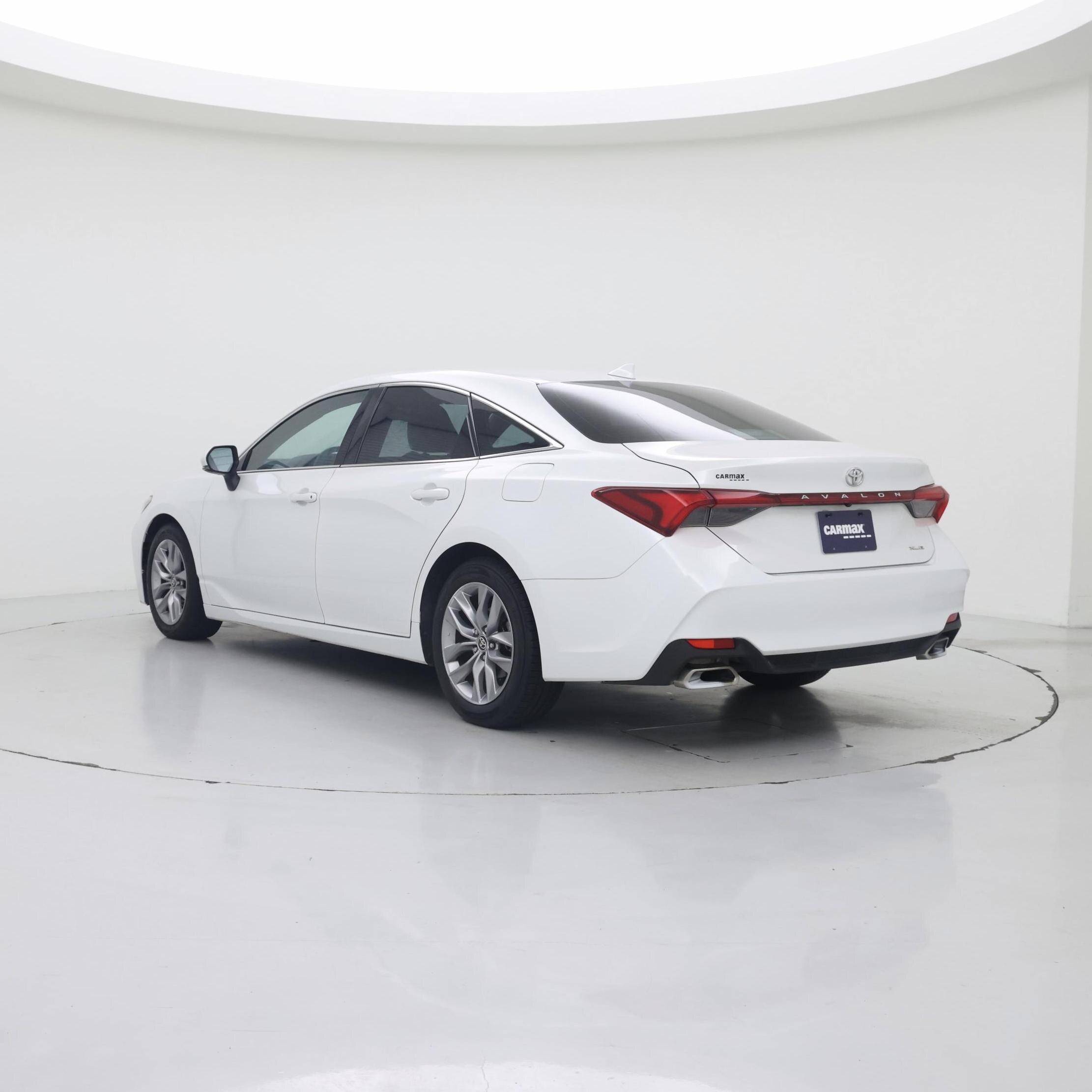 Thumbnail: 2022 Toyota Avalon - 2