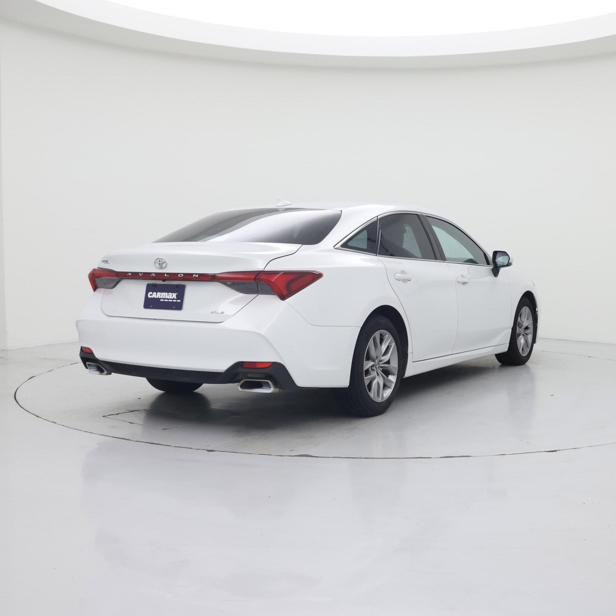 Thumbnail: 2022 Toyota Avalon - 8