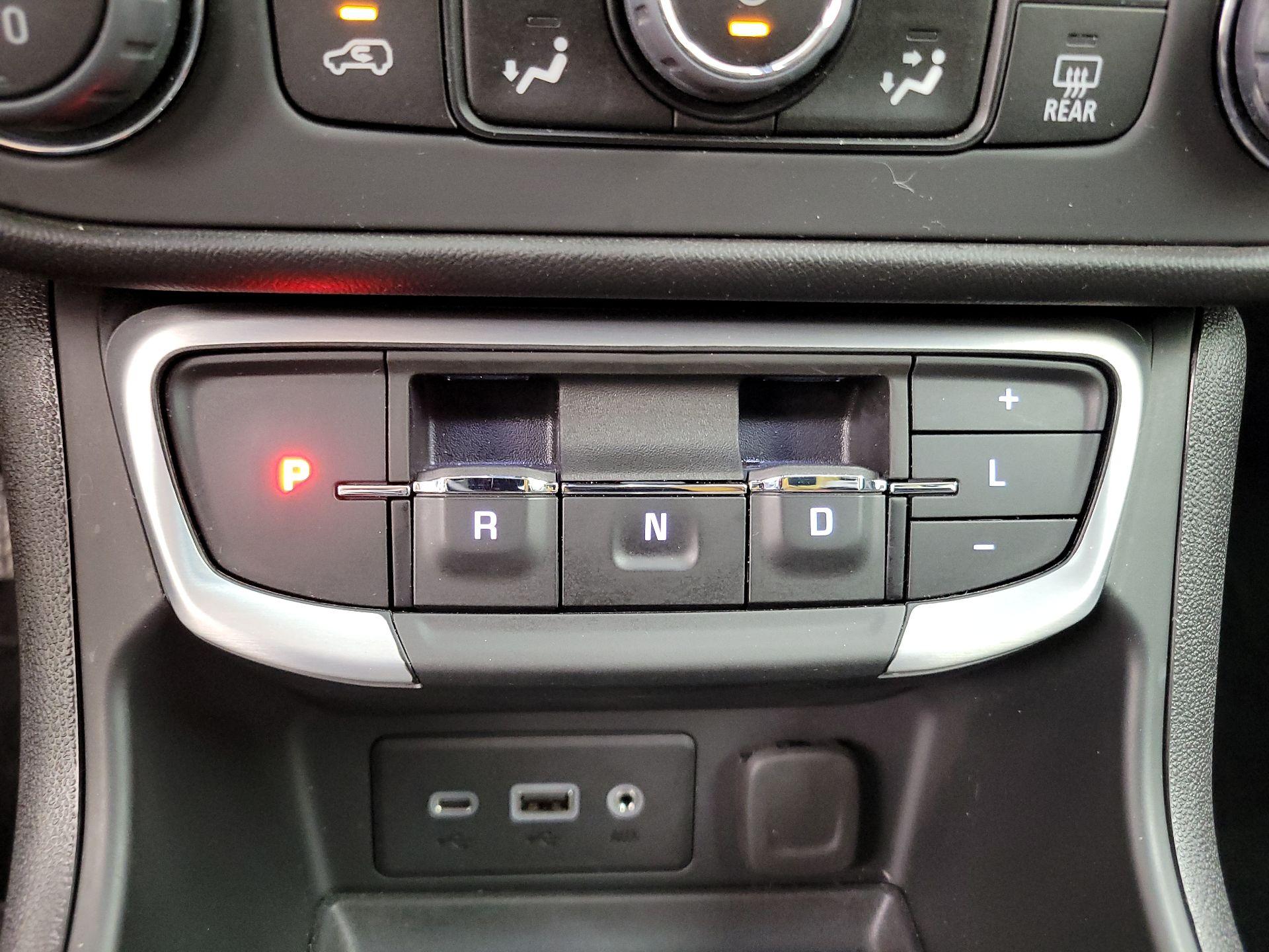 Thumbnail: 2024 GMC Terrain - 17