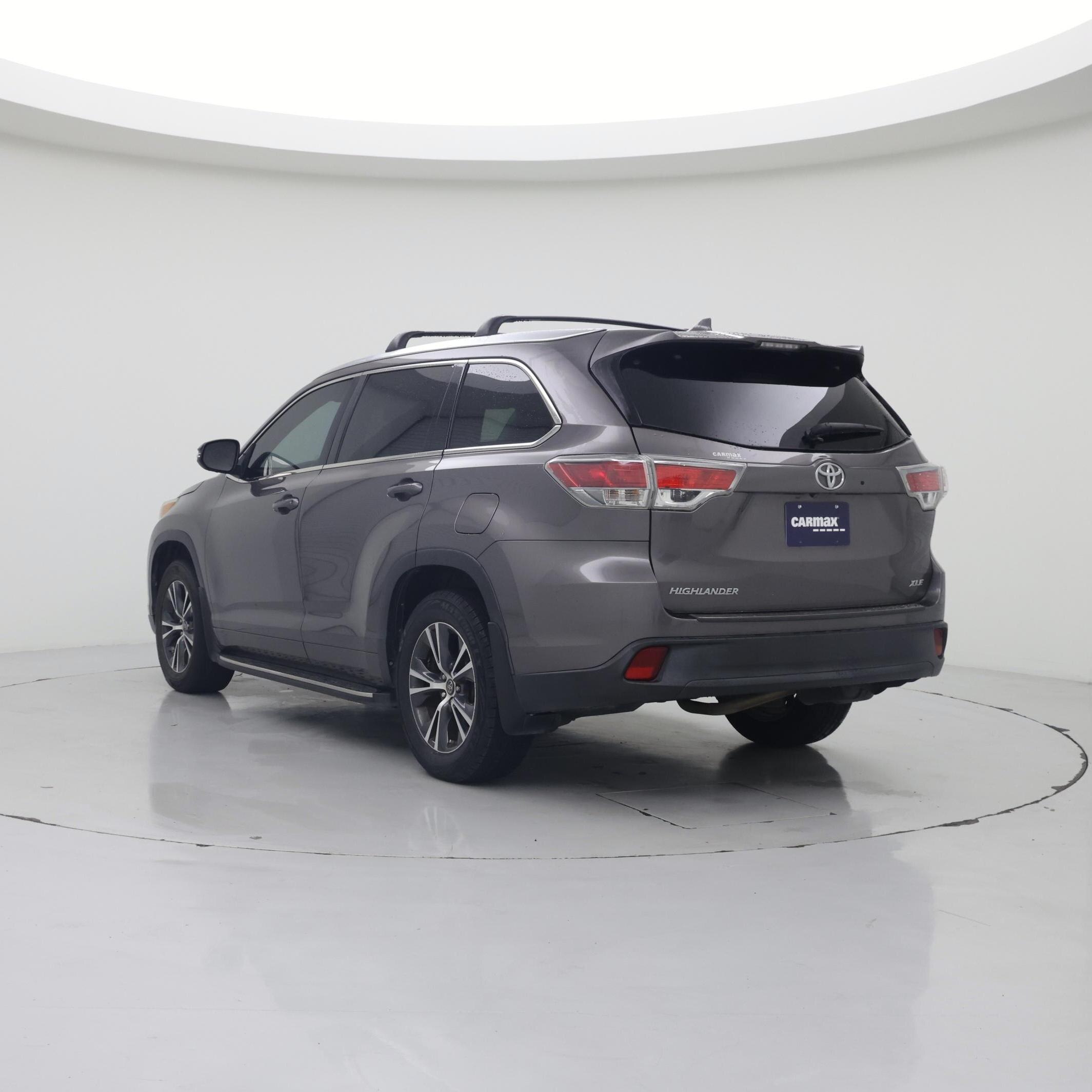 Thumbnail: 2016 Toyota Highlander - 2