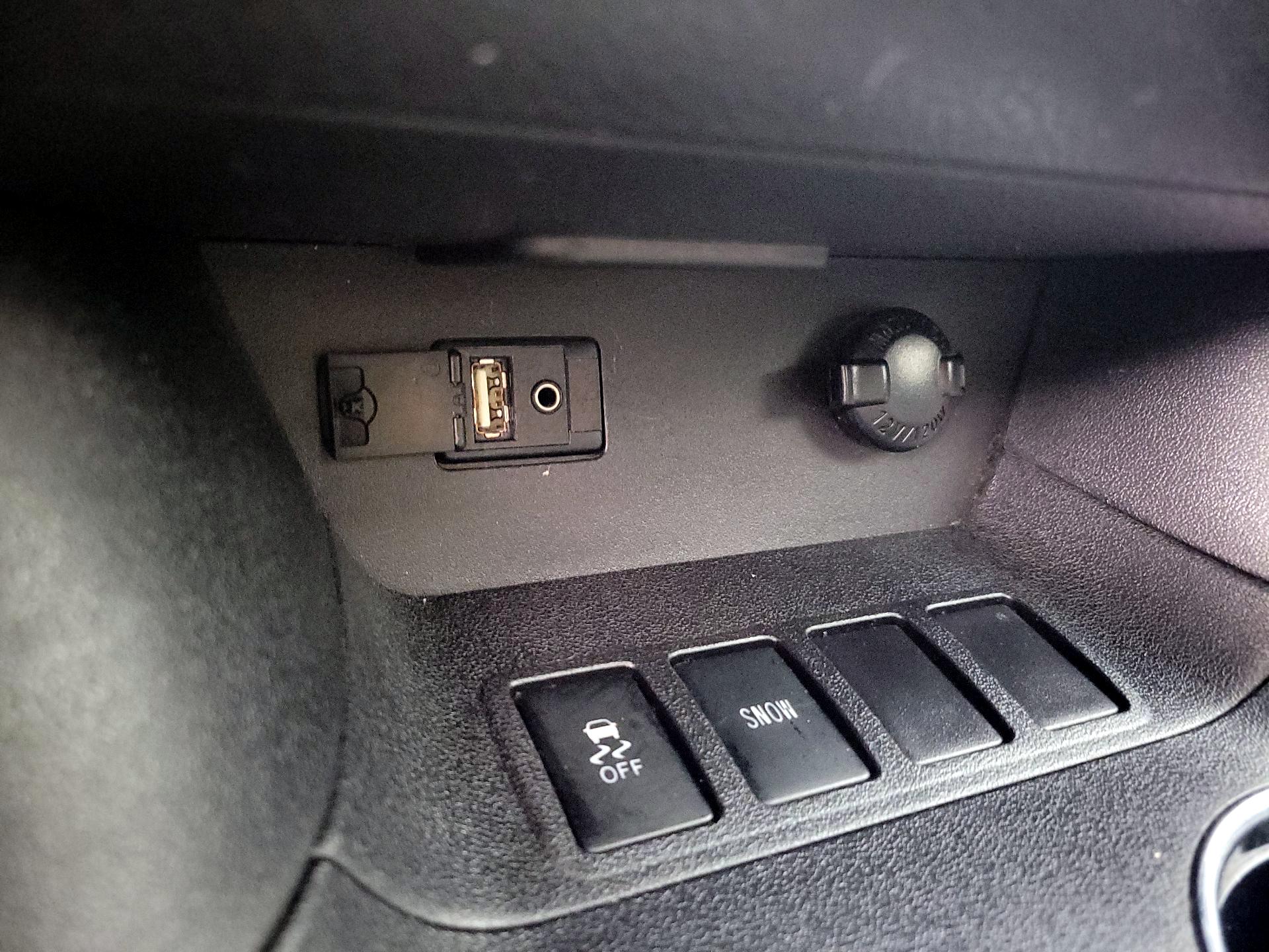 Thumbnail: 2016 Toyota Highlander - 19