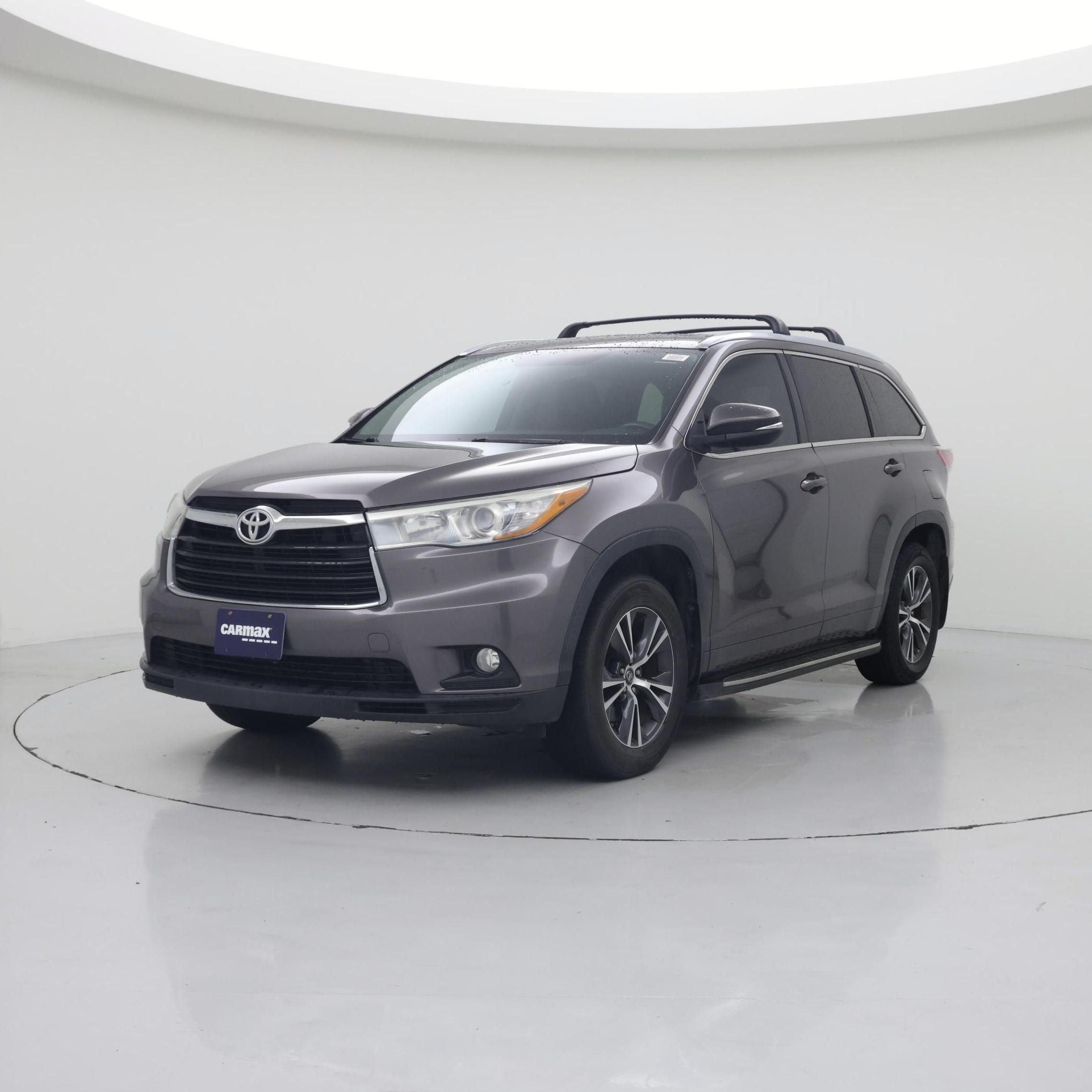 Thumbnail: 2016 Toyota Highlander - 4