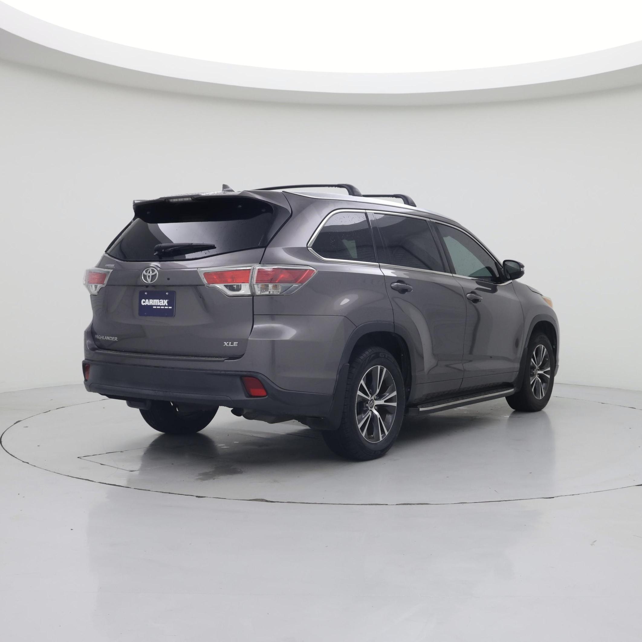 Thumbnail: 2016 Toyota Highlander - 8