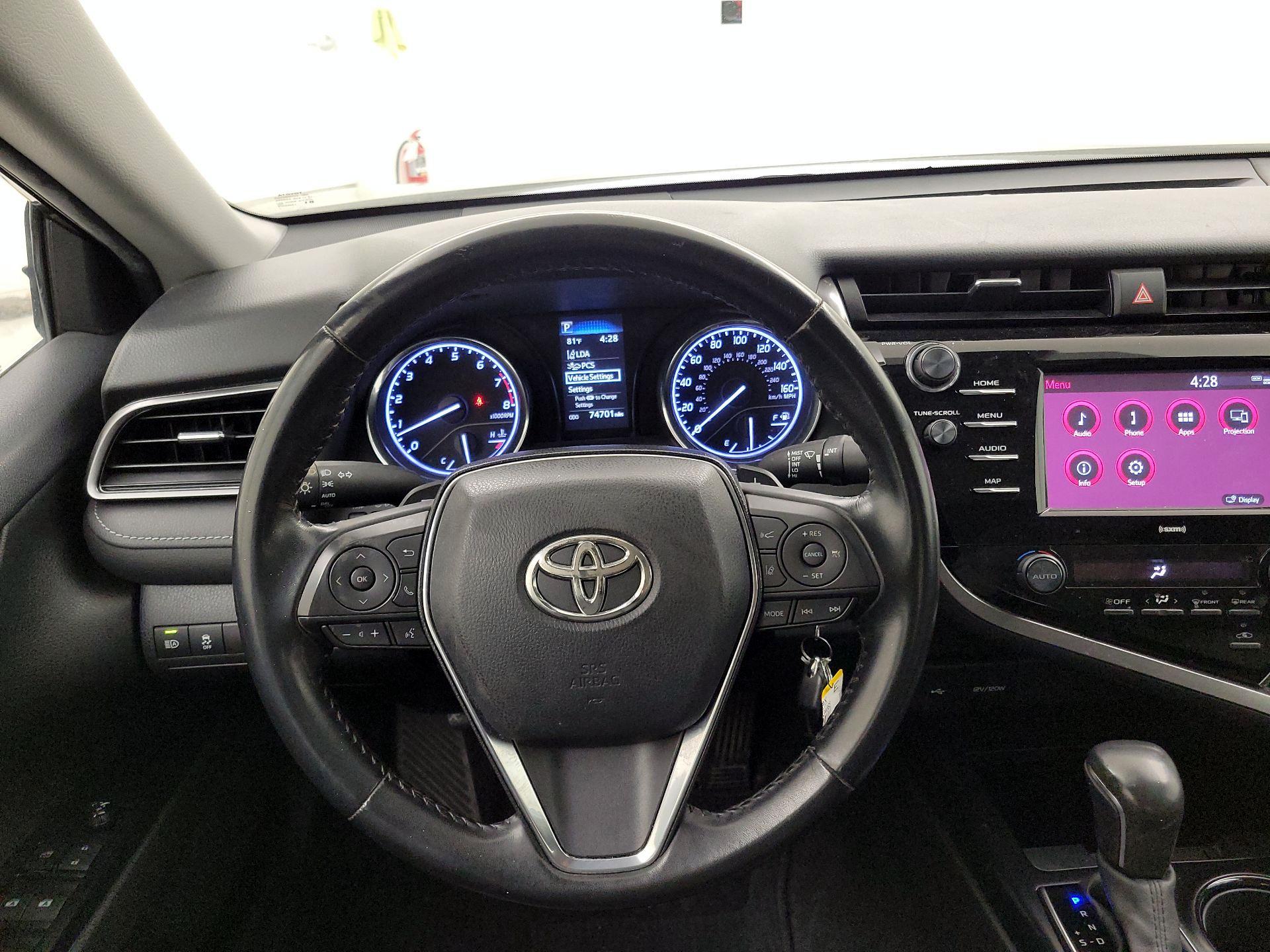 Thumbnail: 2020 Toyota Camry - 10