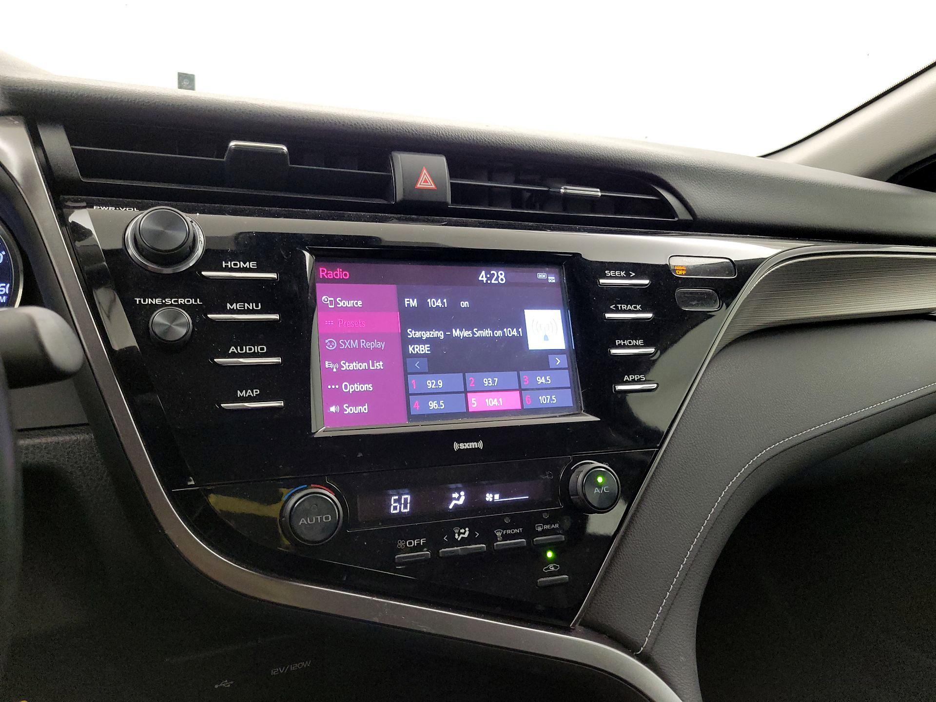Thumbnail: 2020 Toyota Camry - 15