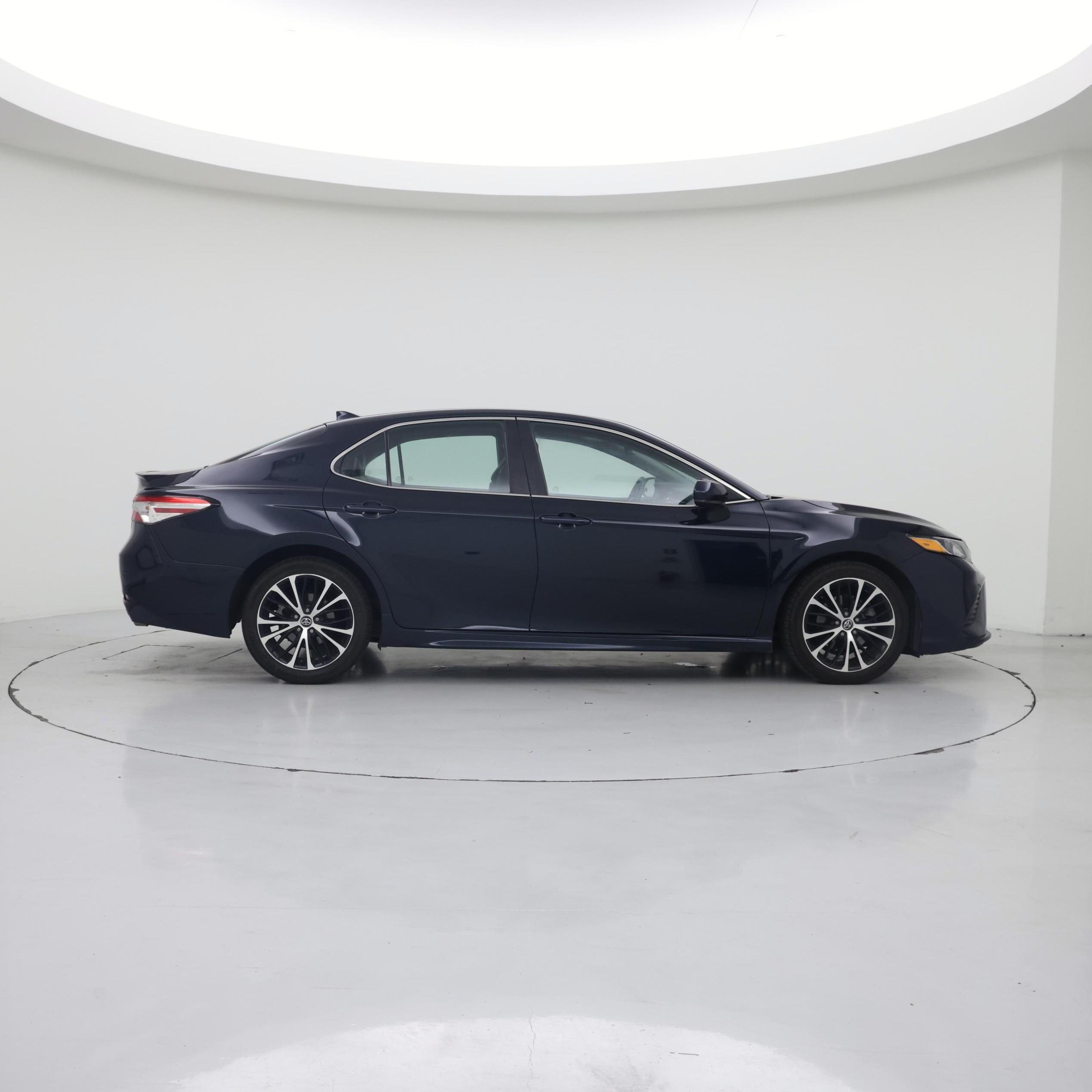 Thumbnail: 2020 Toyota Camry - 7