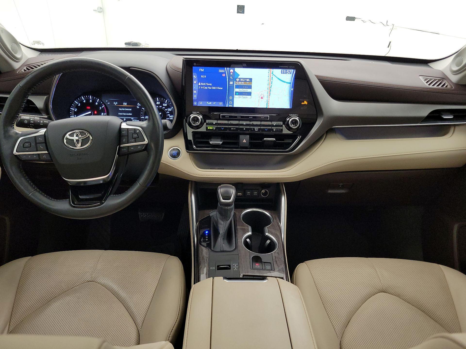 Thumbnail: 2020 Toyota Highlander - 9