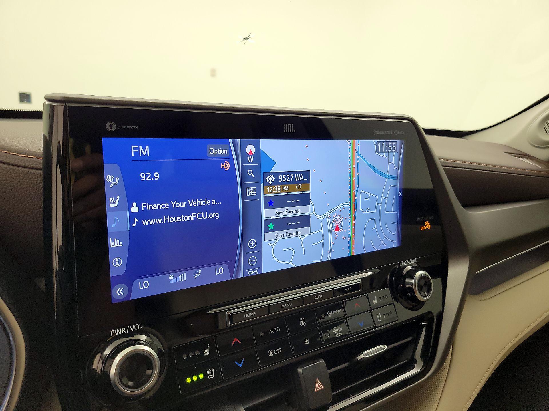 Thumbnail: 2020 Toyota Highlander - 14