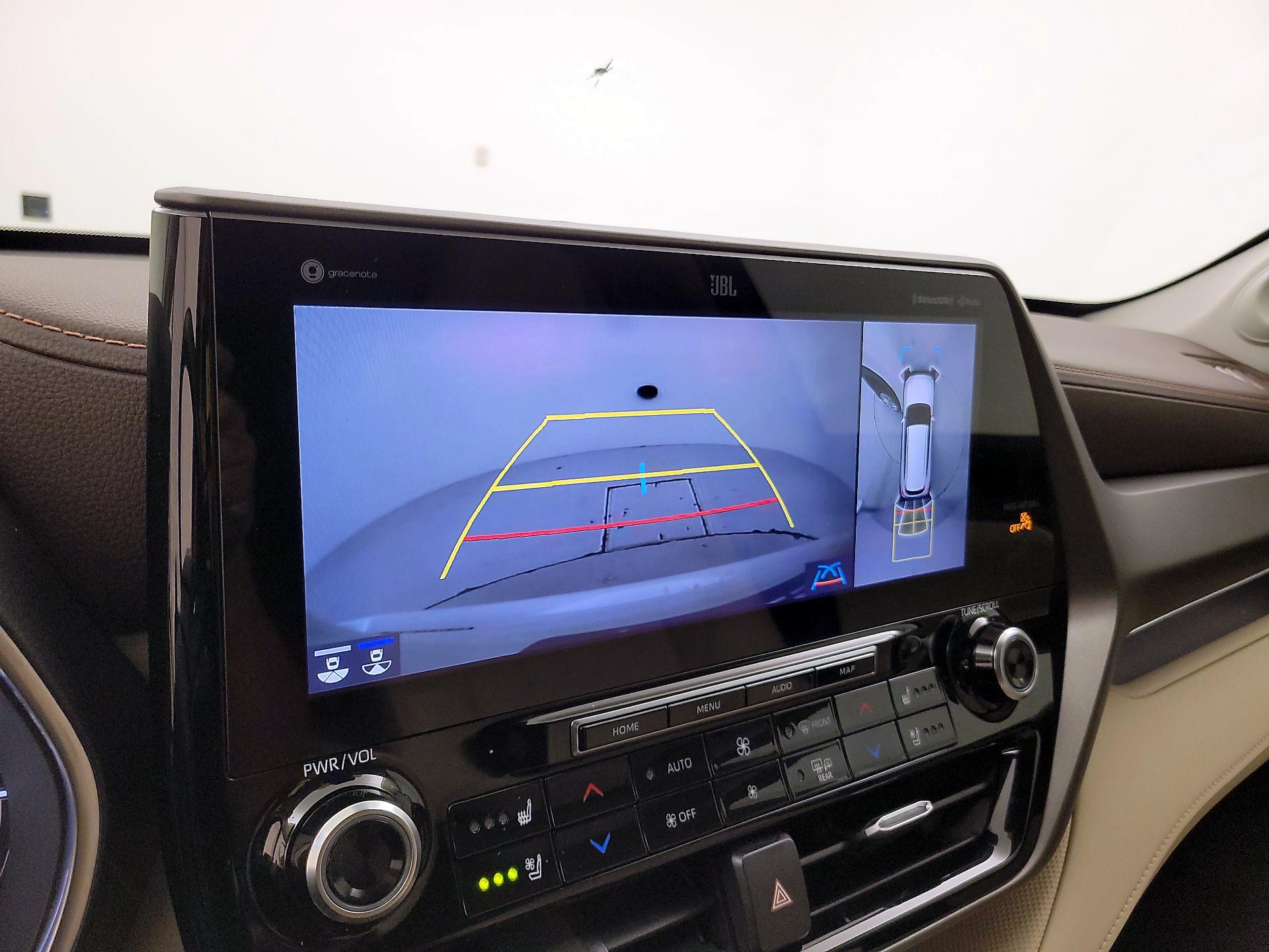 Thumbnail: 2020 Toyota Highlander - 15