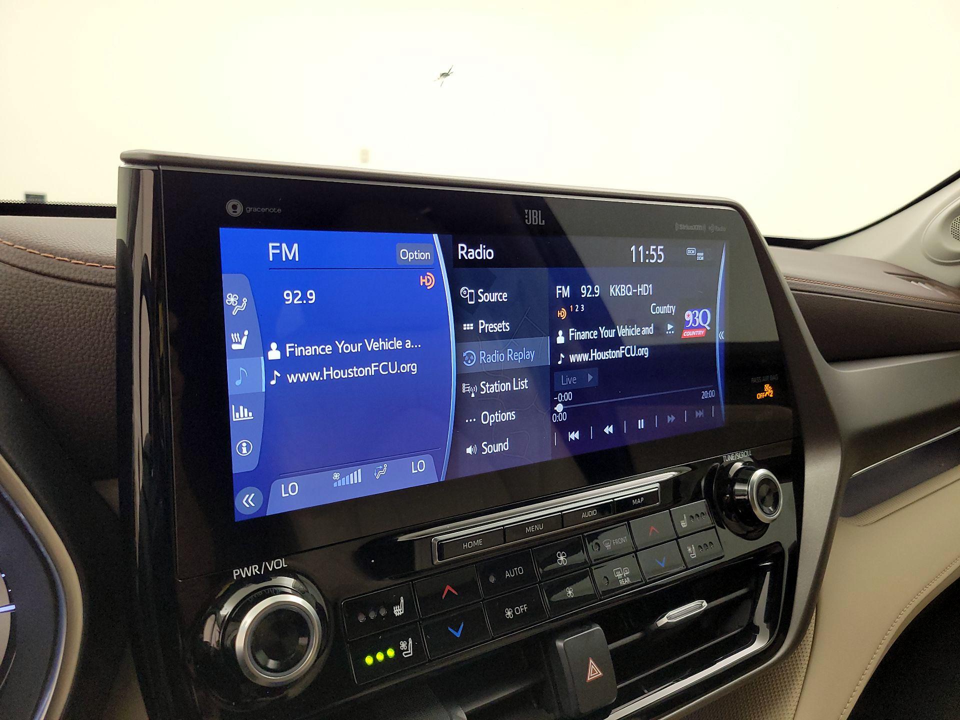 Thumbnail: 2020 Toyota Highlander - 16