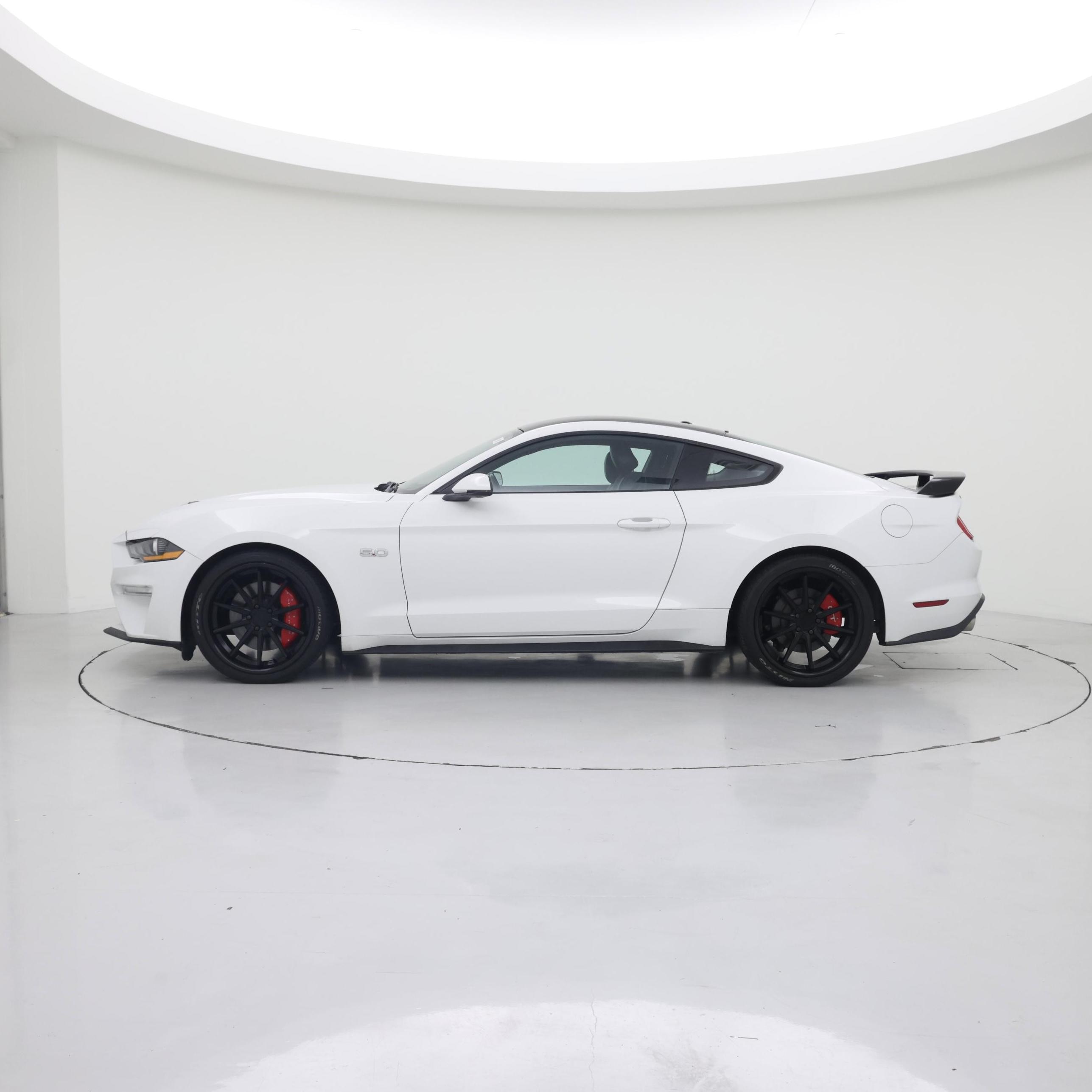 Thumbnail: 2019 Ford Mustang - 3