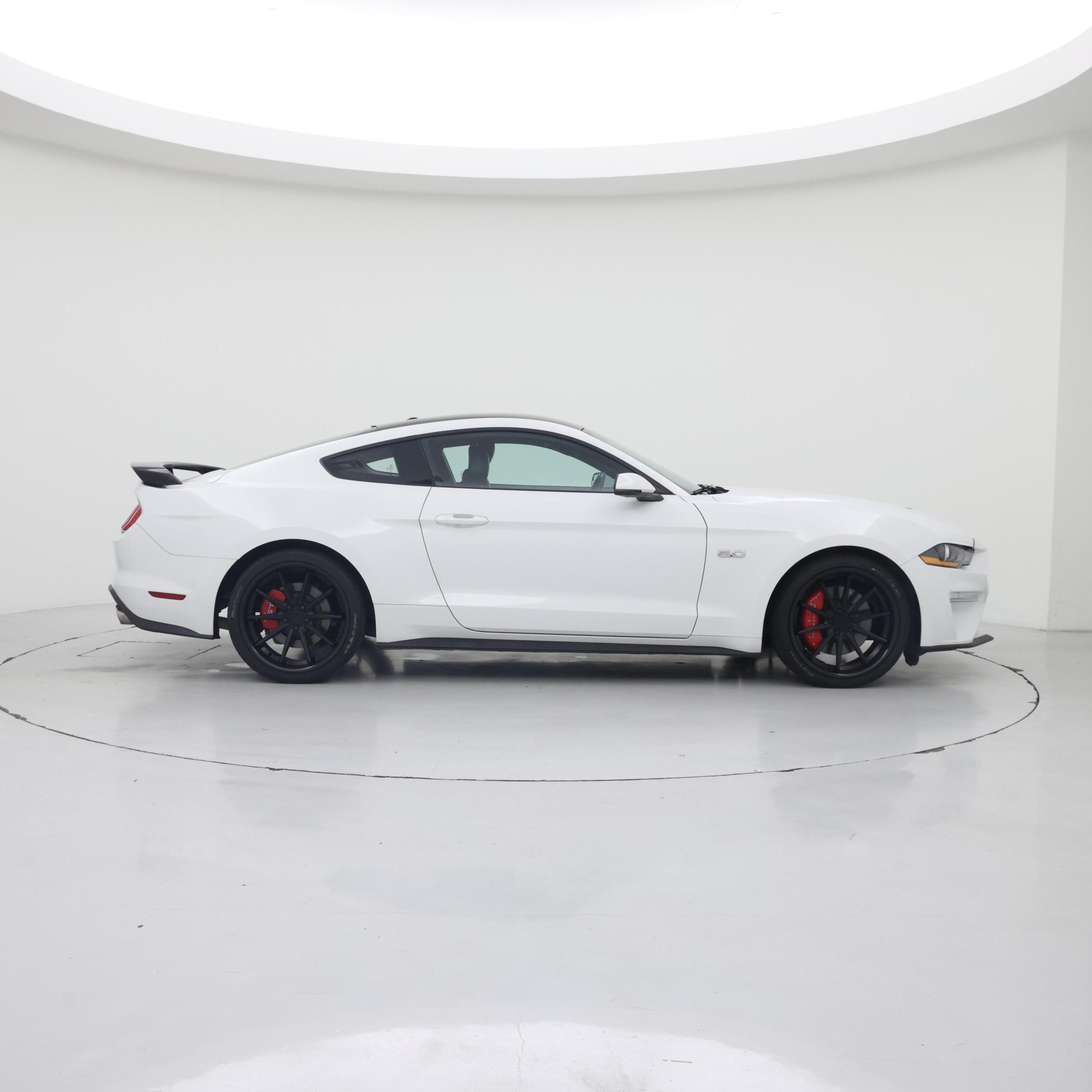 Thumbnail: 2019 Ford Mustang - 7