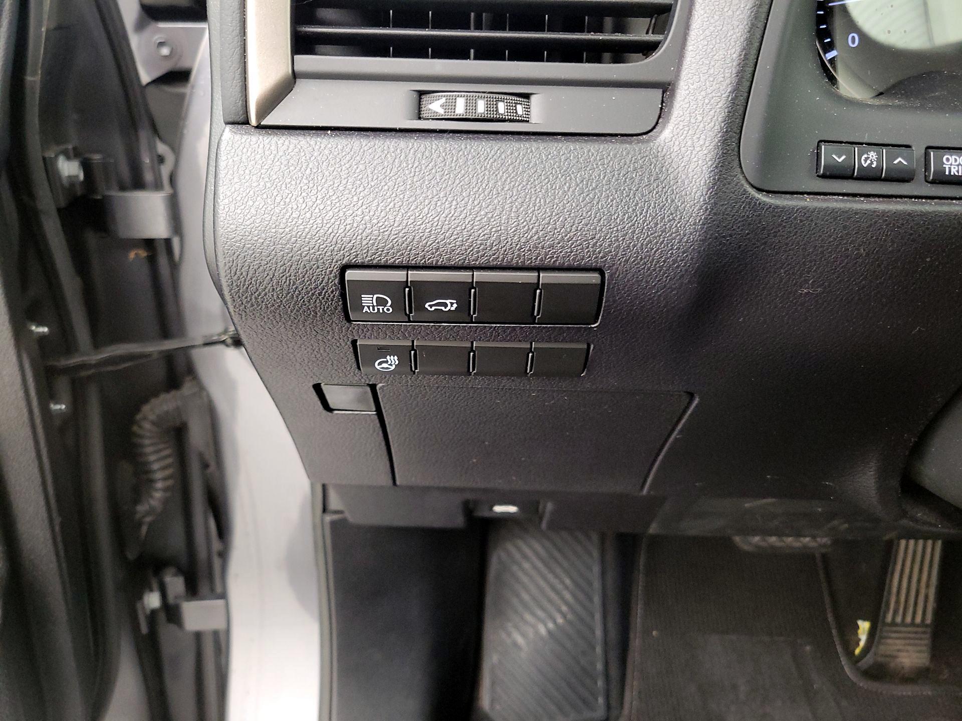 Thumbnail: 2022 Lexus RX - 13