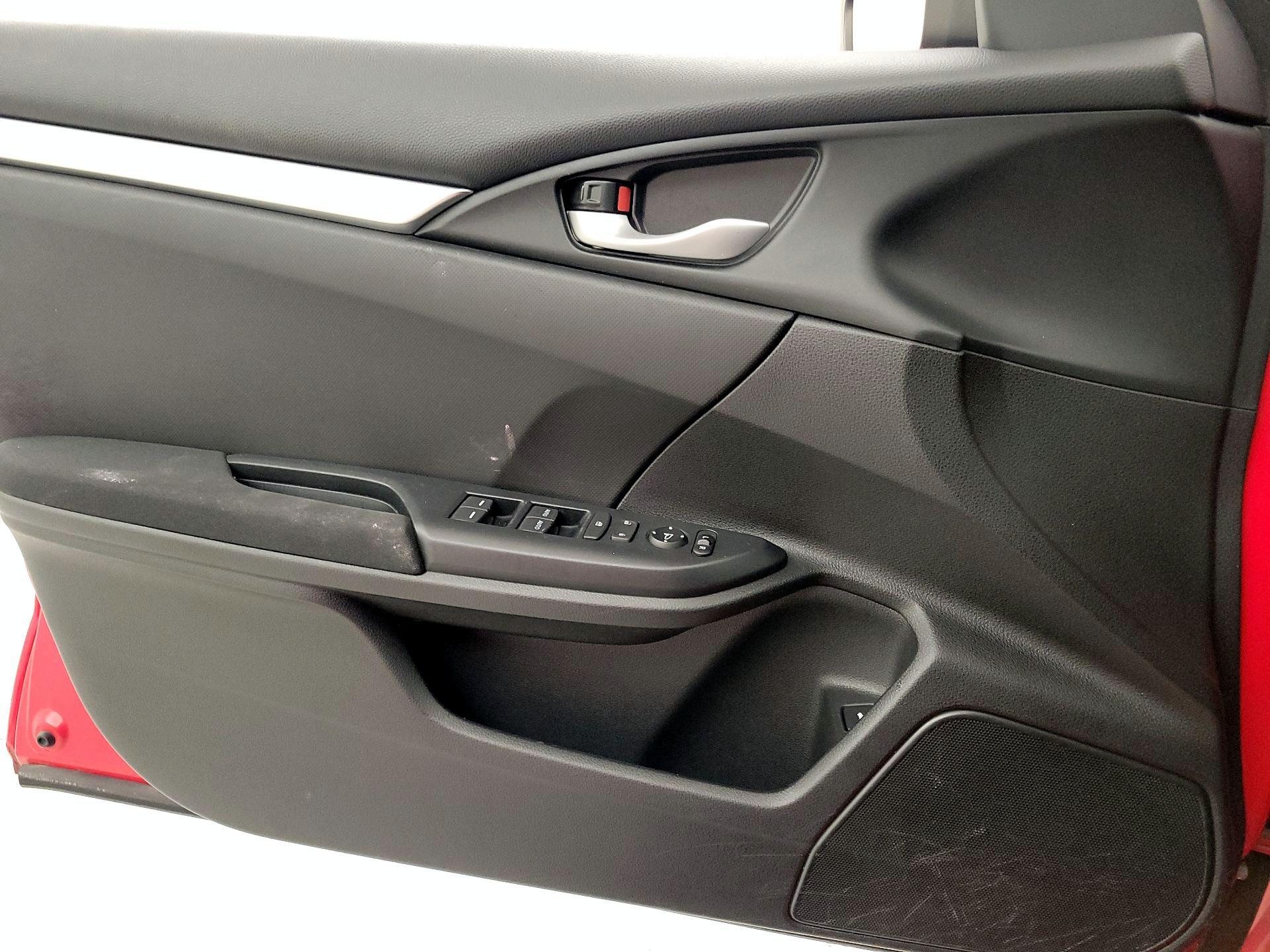 Thumbnail: 2016 Honda Civic - 12