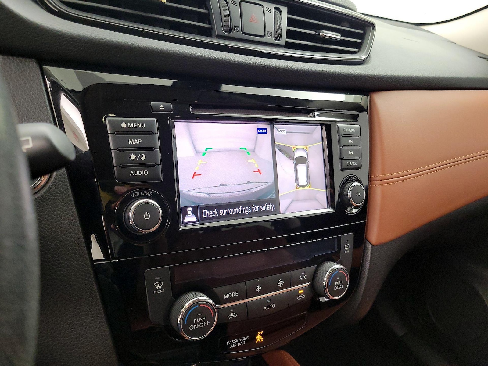 2018 Nissan Rogue SL - Photo 16