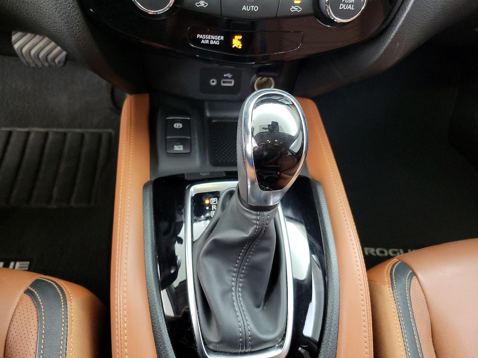 2018 Nissan Rogue SL - Photo 19