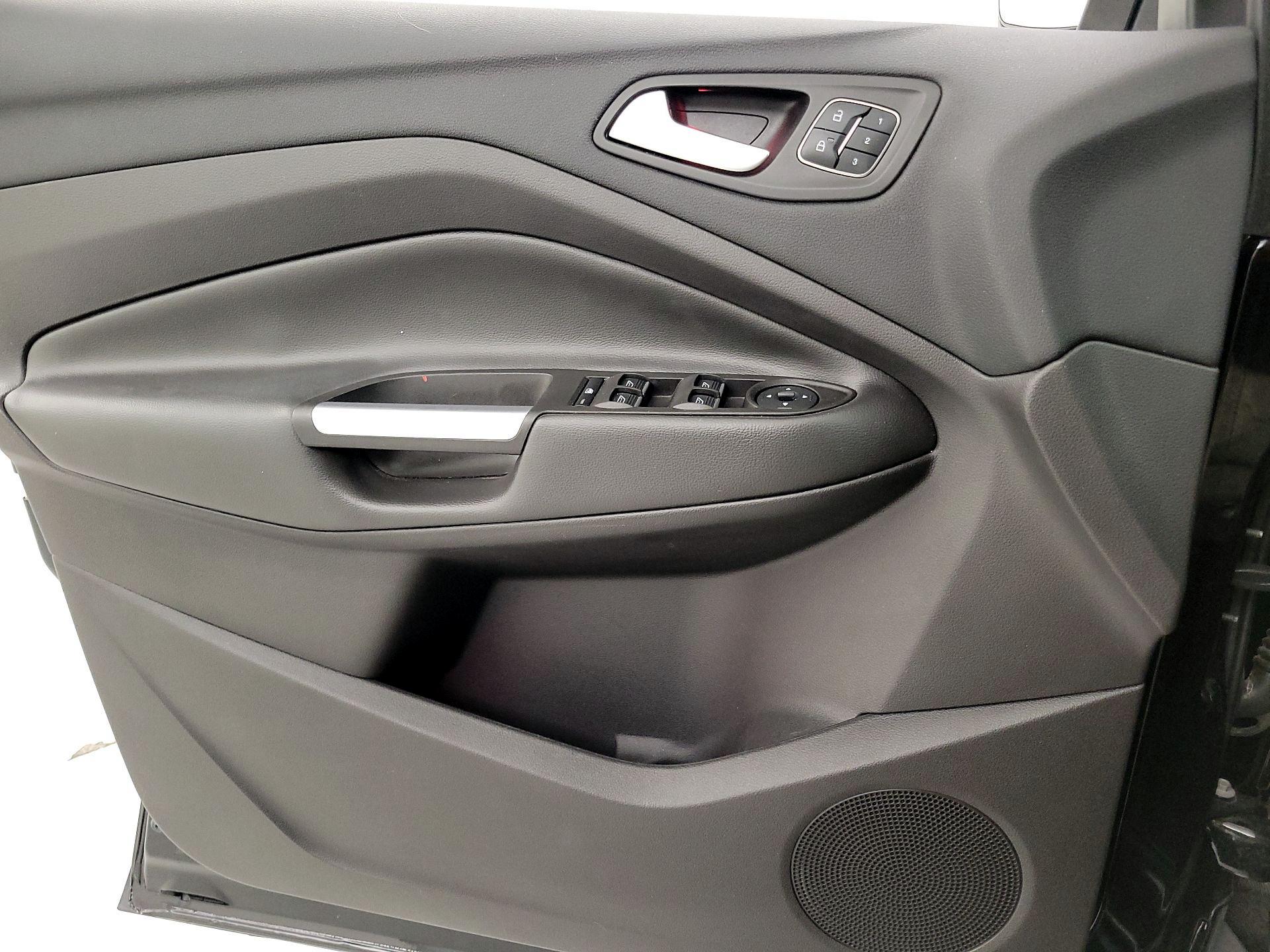 Thumbnail: 2017 Ford Escape - 12