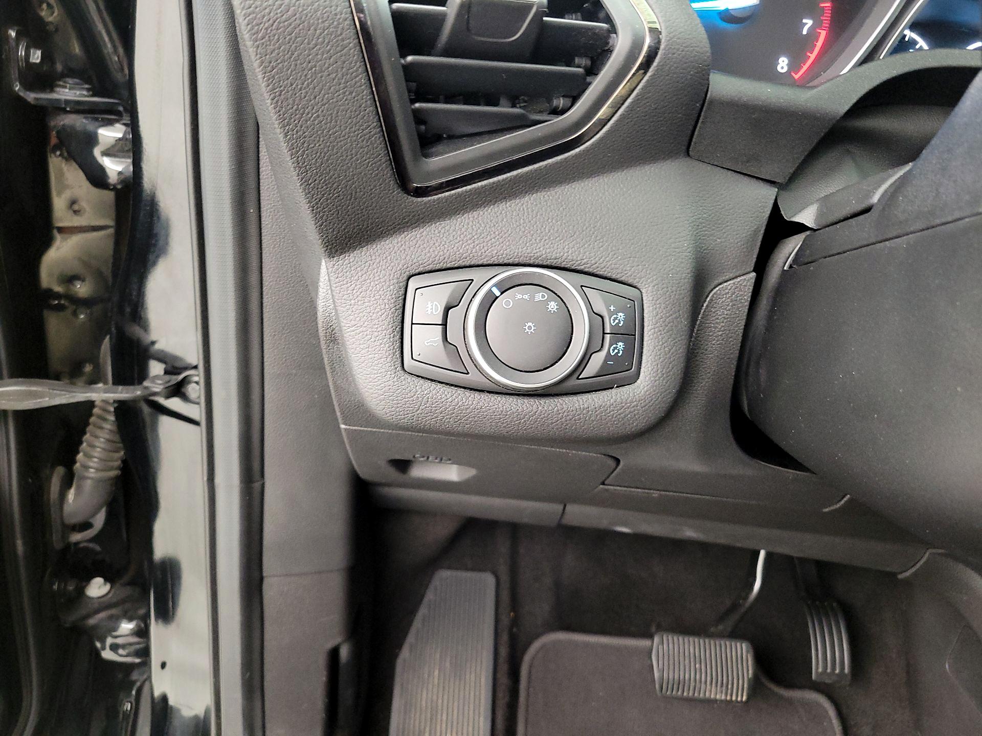 Thumbnail: 2017 Ford Escape - 13