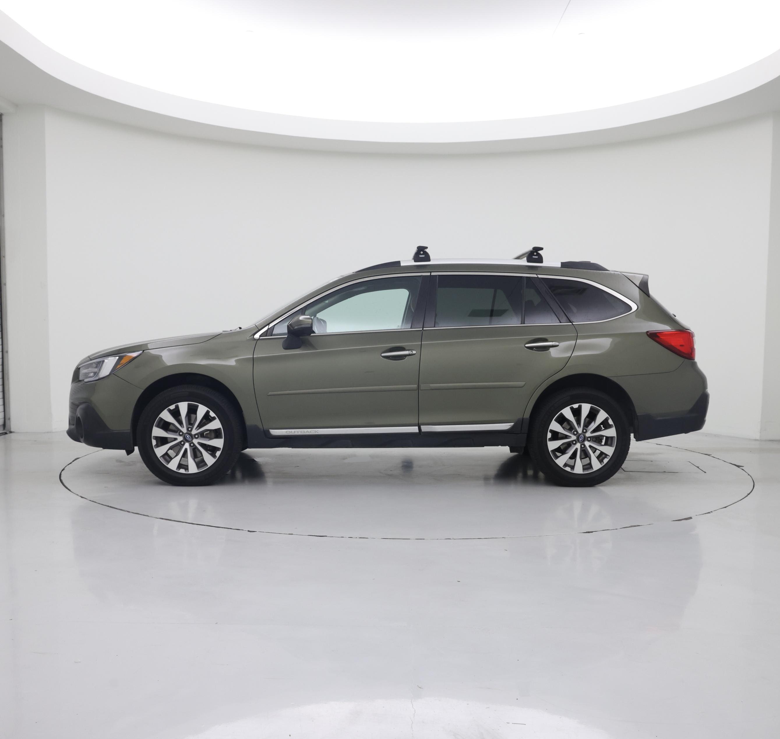 Thumbnail: 2019 Subaru Outback - 3