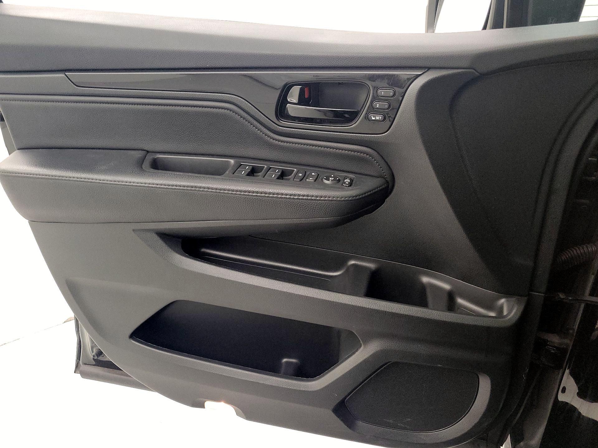Thumbnail: 2021 Honda Odyssey - 12