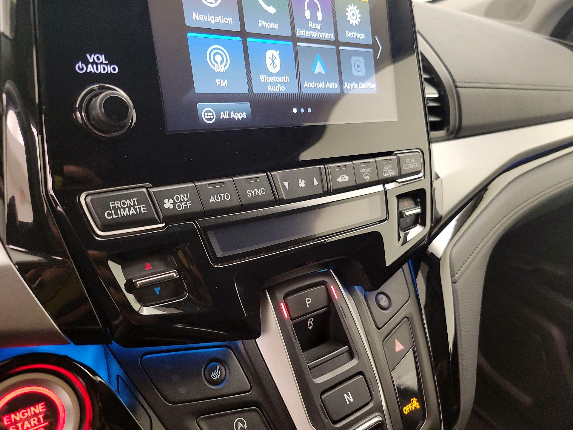 Thumbnail: 2021 Honda Odyssey - 17