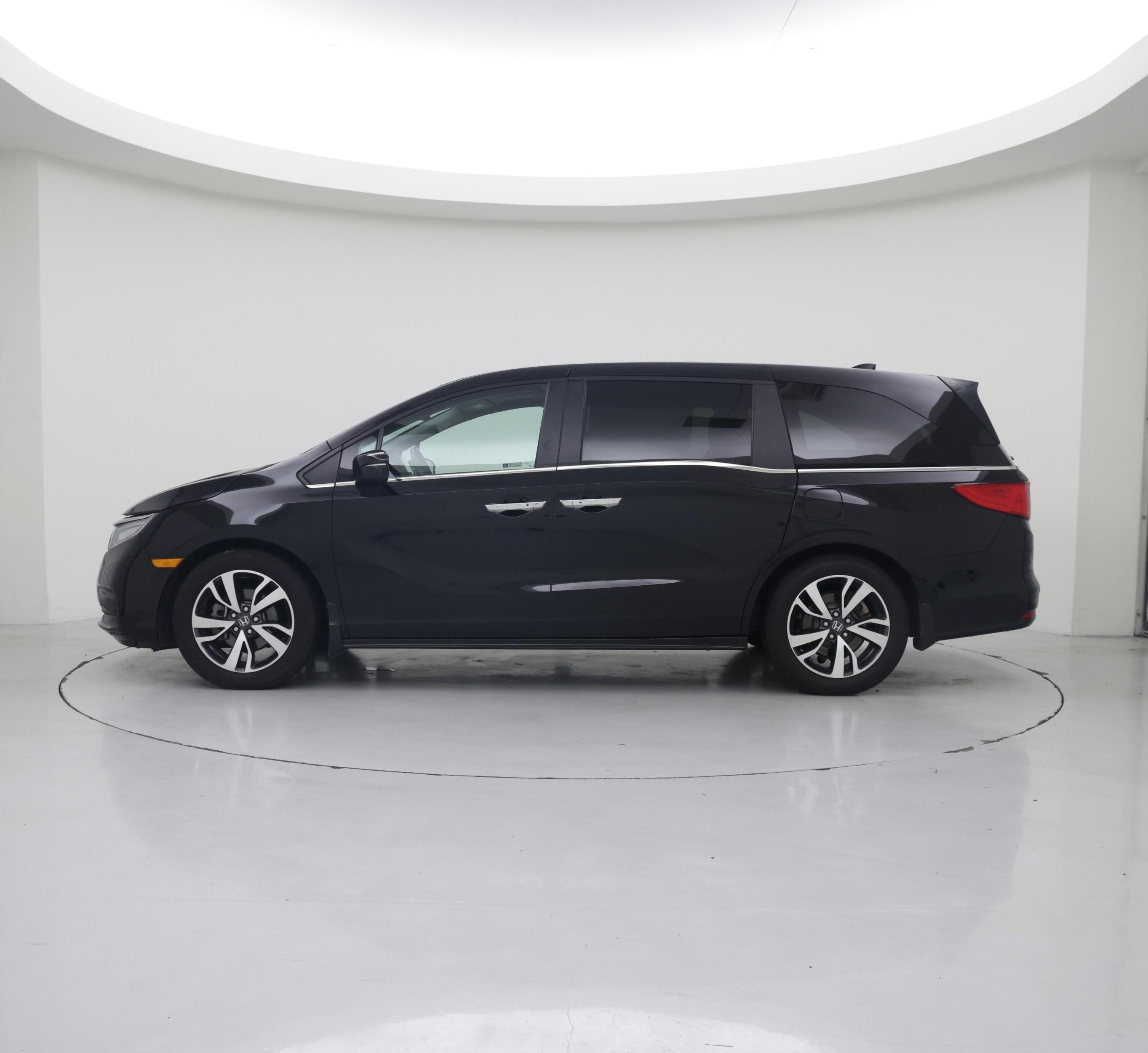 Thumbnail: 2021 Honda Odyssey - 3
