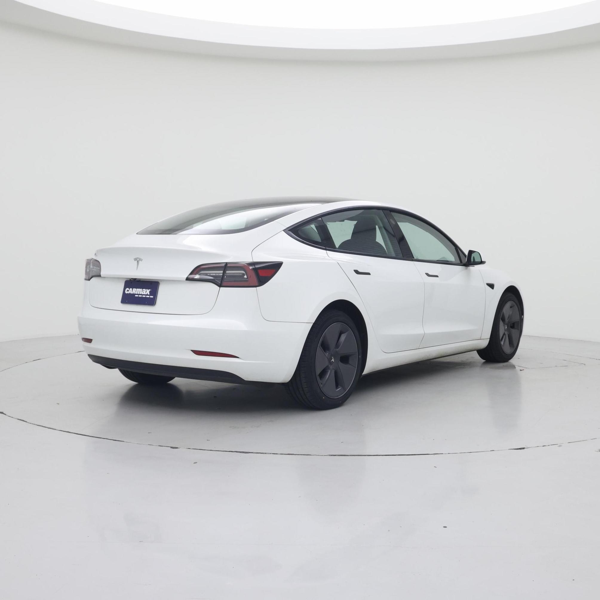 Thumbnail: 2023 Tesla Model 3 - 8