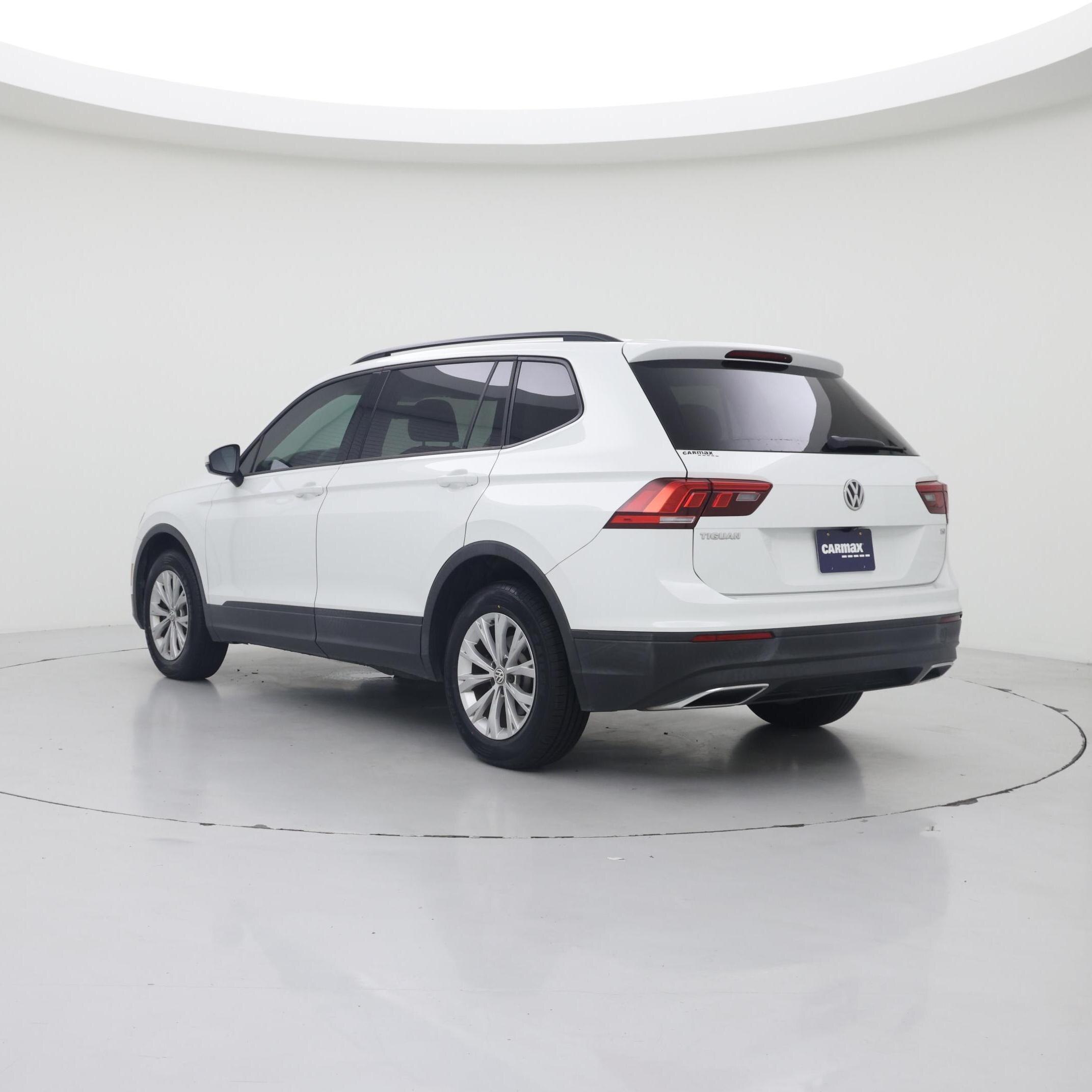 Thumbnail: 2018 Volkswagen Tiguan - 2